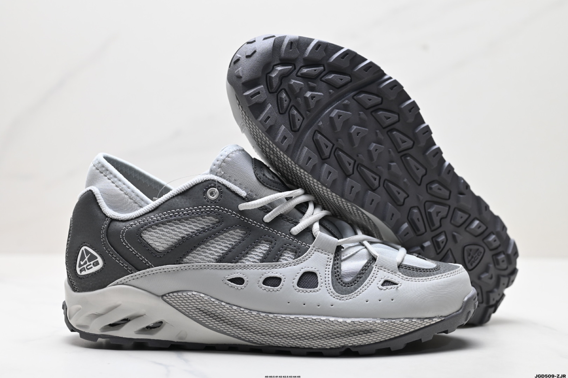 NK ACG Mountain Fly 2 Low 户外登山系列越跑高帮休闲运动徒步鞋
