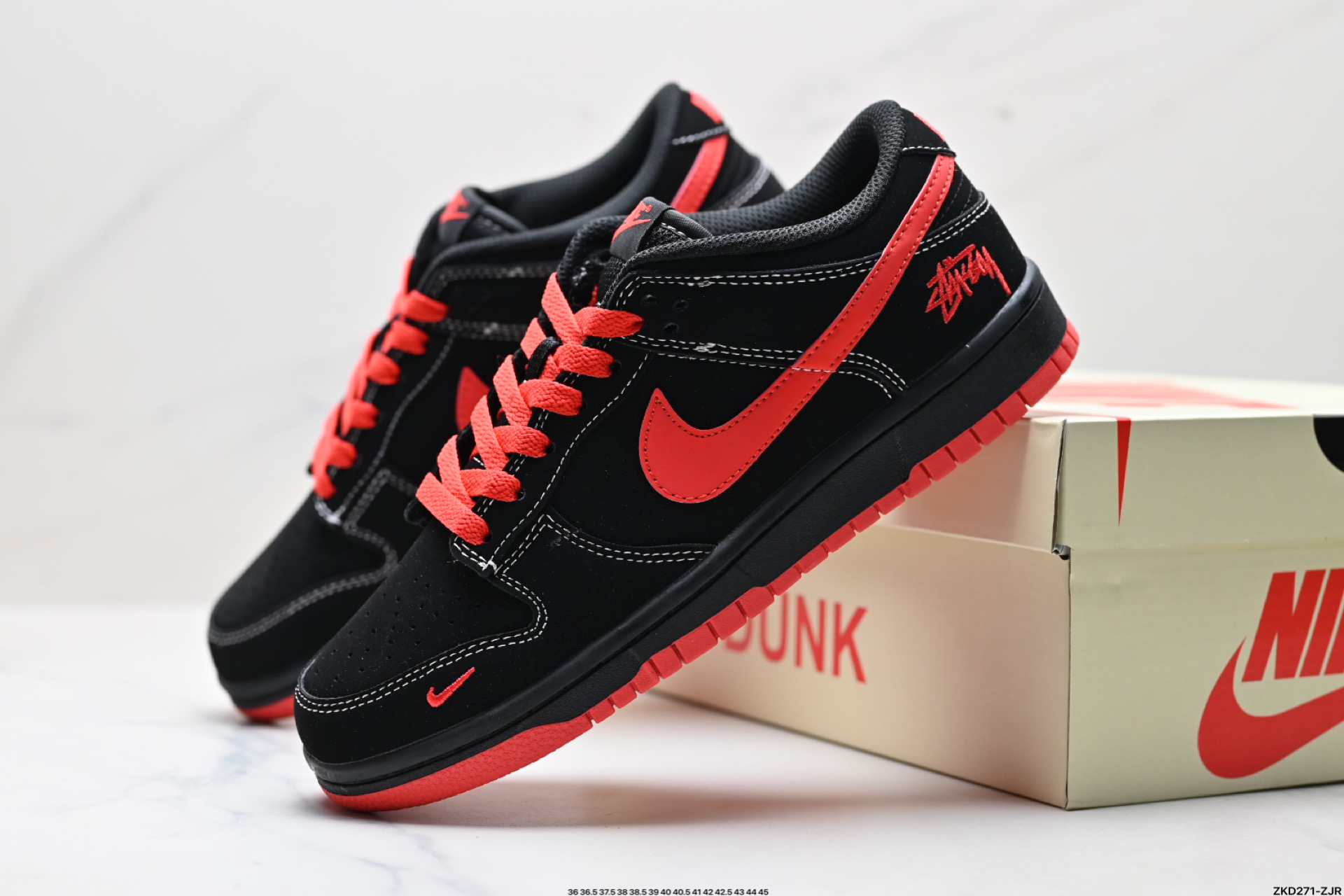 NK Dunk Low Retro “DIY高端定制” 低帮休闲运动板鞋  KK1333-028