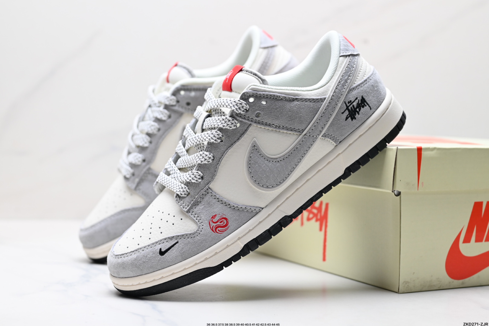 NK Dunk Low Retro “DIY高端定制” 低帮休闲运动板鞋  XX3168-117