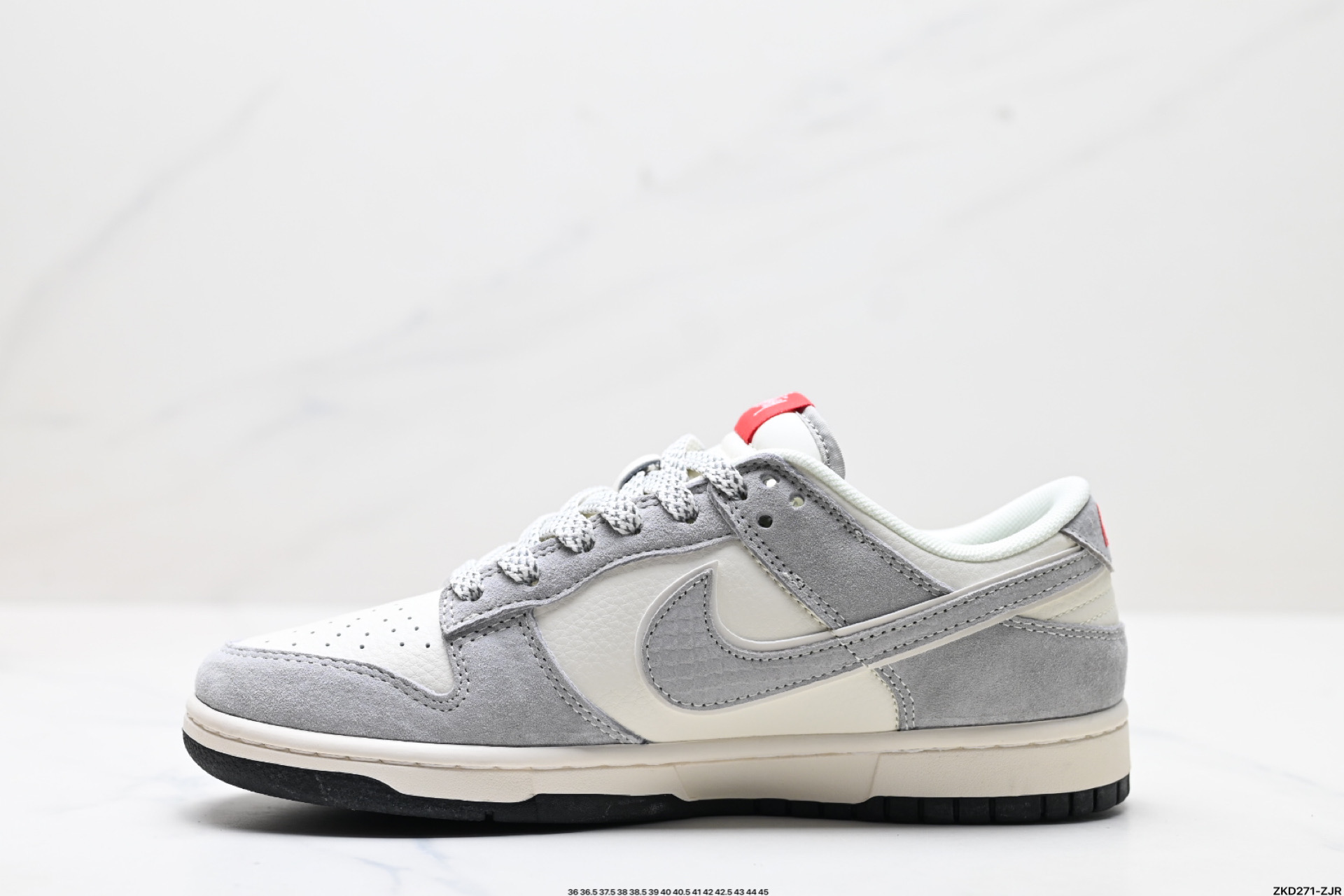 NK Dunk Low Retro “DIY高端定制” 低帮休闲运动板鞋  XX3168-117