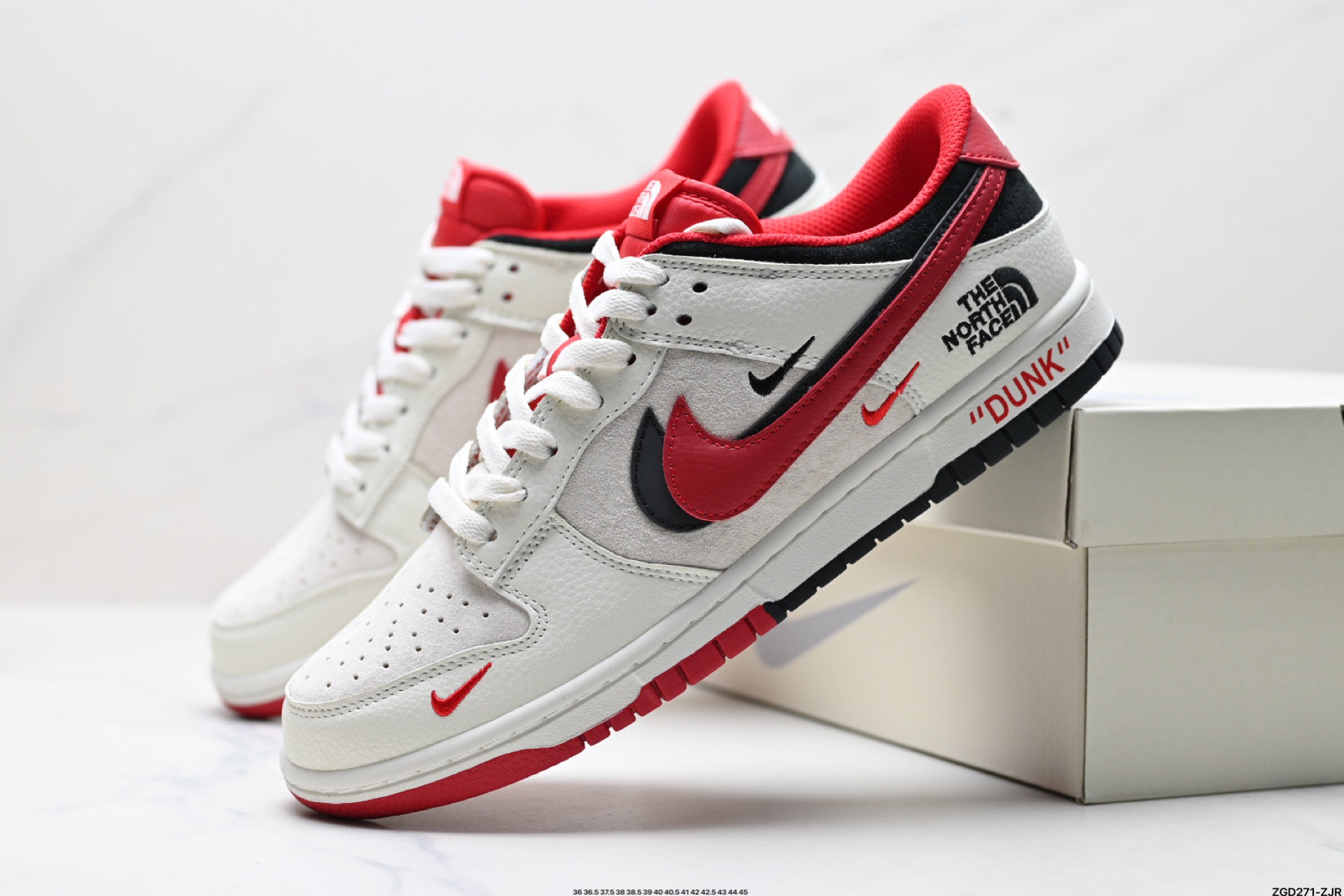 NK Dunk Low Retro “DIY高端定制” 低帮休闲运动板鞋 DJ2024-127