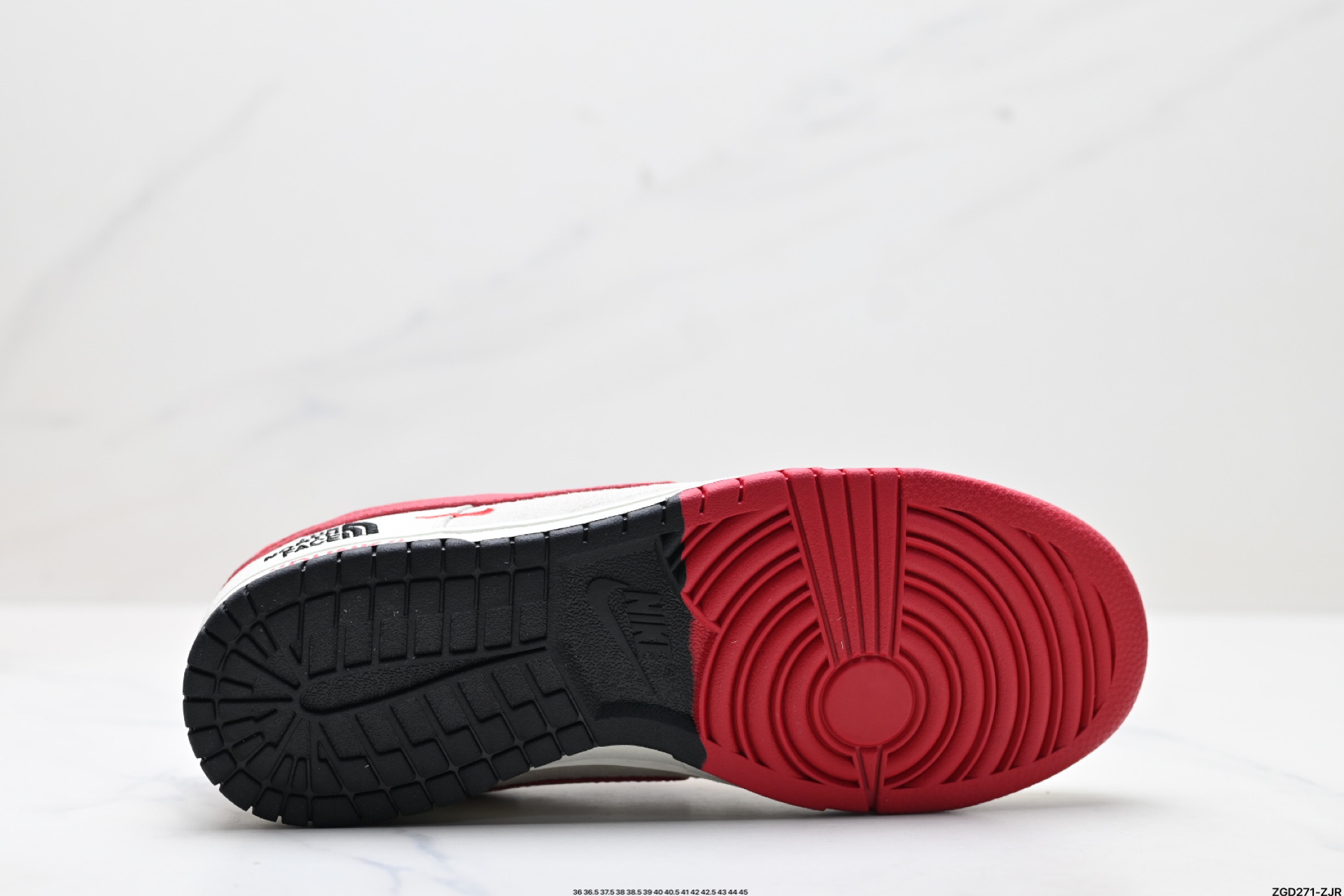 NK Dunk Low Retro “DIY高端定制” 低帮休闲运动板鞋 DJ2024-127