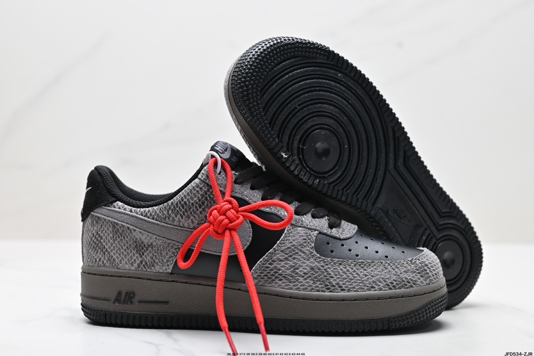 NIKE AIR FORCE 1‘07  HF2898-001