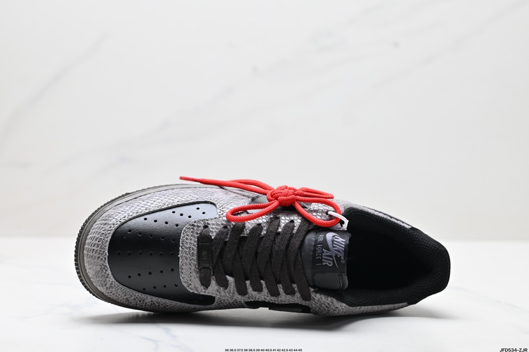 NIKE AIR FORCE 1‘07  HF2898-001