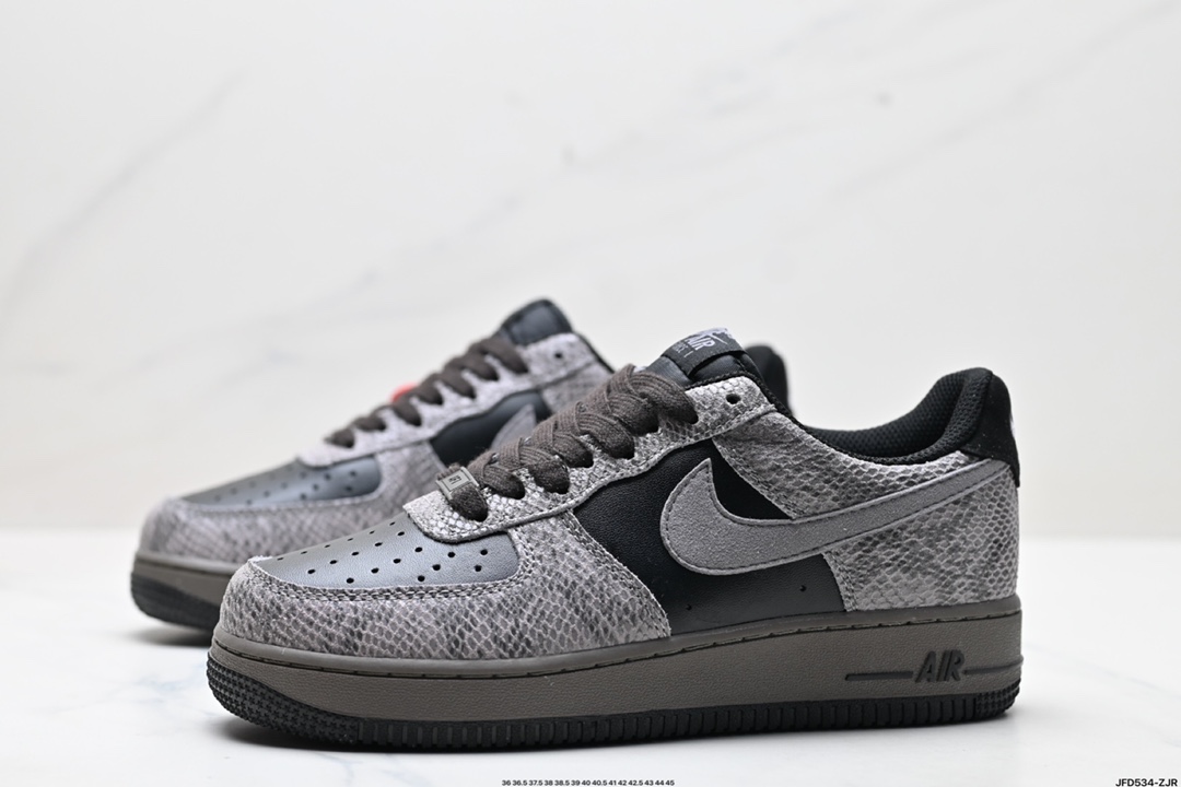 NIKE AIR FORCE 1‘07  HF2898-001