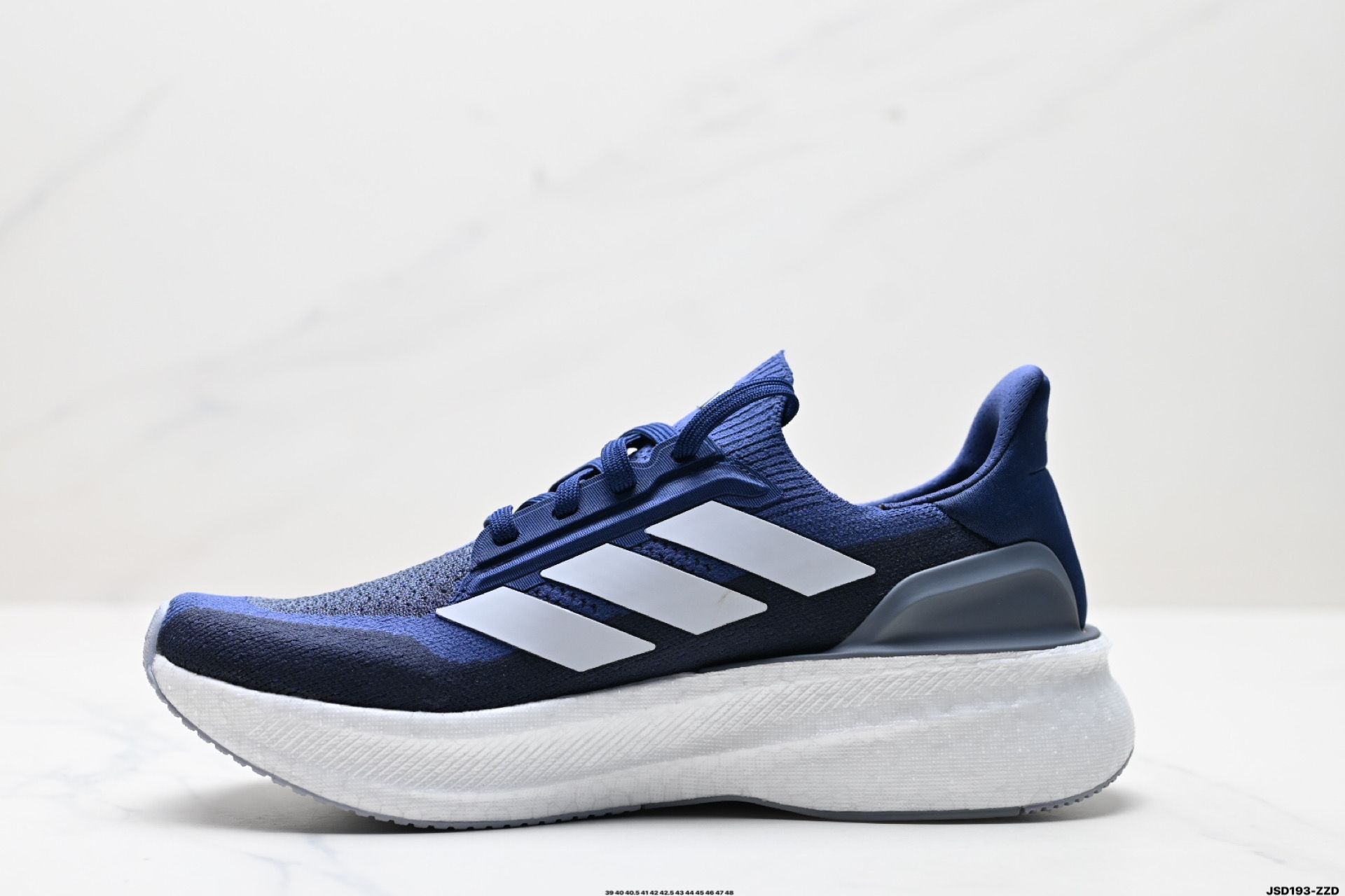 阿迪达斯Adidas Ultraboost 5X 耐磨缓震休闲运动跑鞋  JI3385