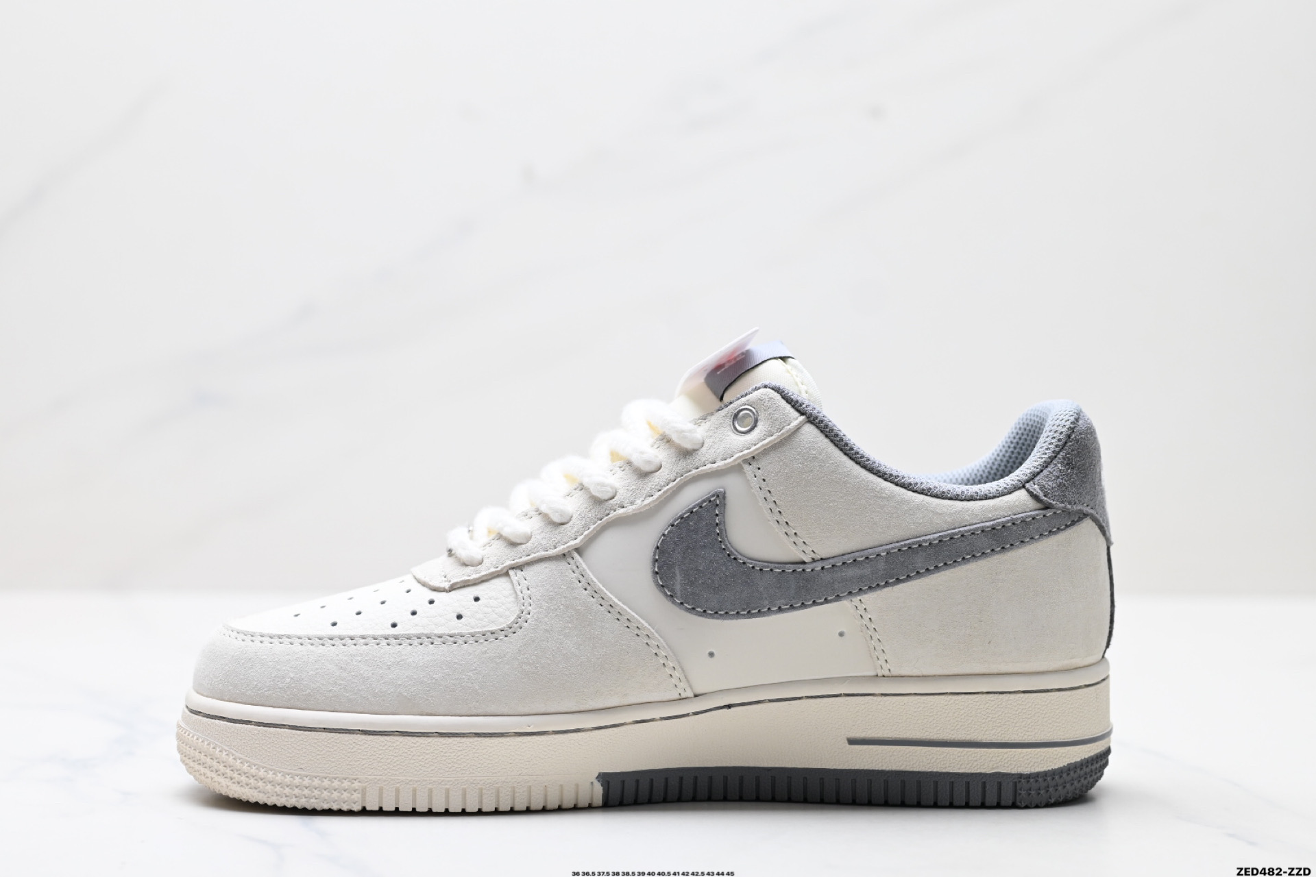NIKE AIR FORCE 1‘07 LV8  SJ6698-024