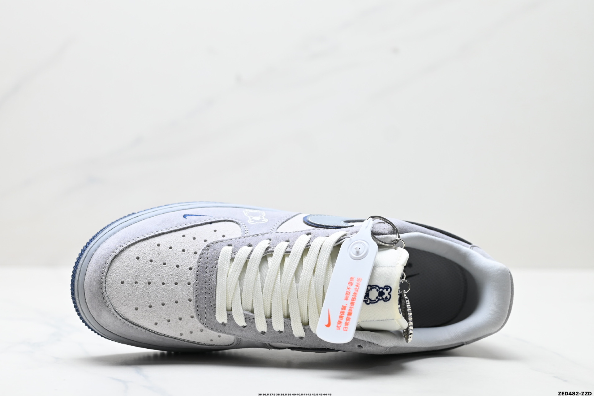 NIKE AIR FORCE 1‘07 LV8  DF0188-017