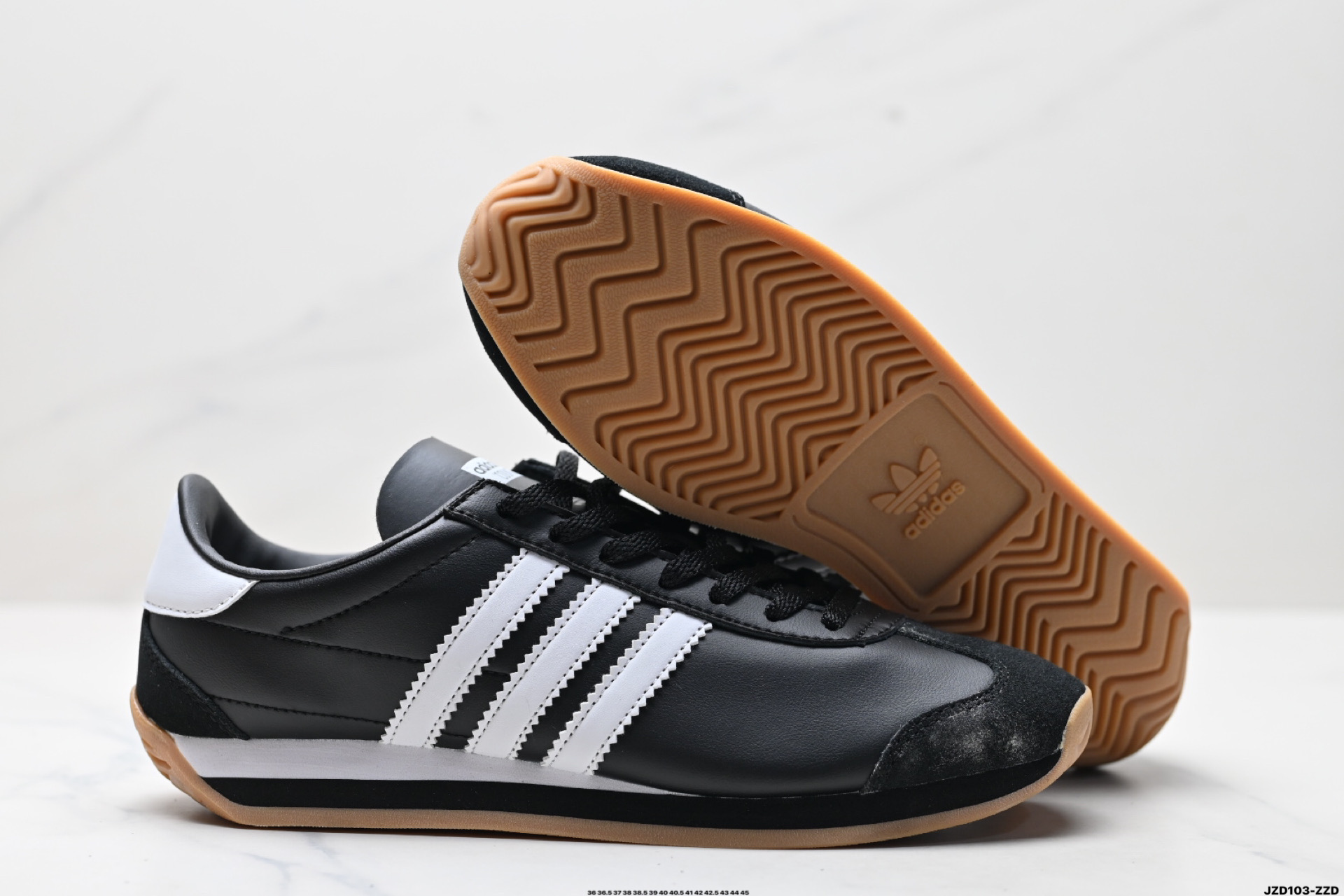 Adidas WB Country 生胶底 秀气大方的鞋型  GW1388