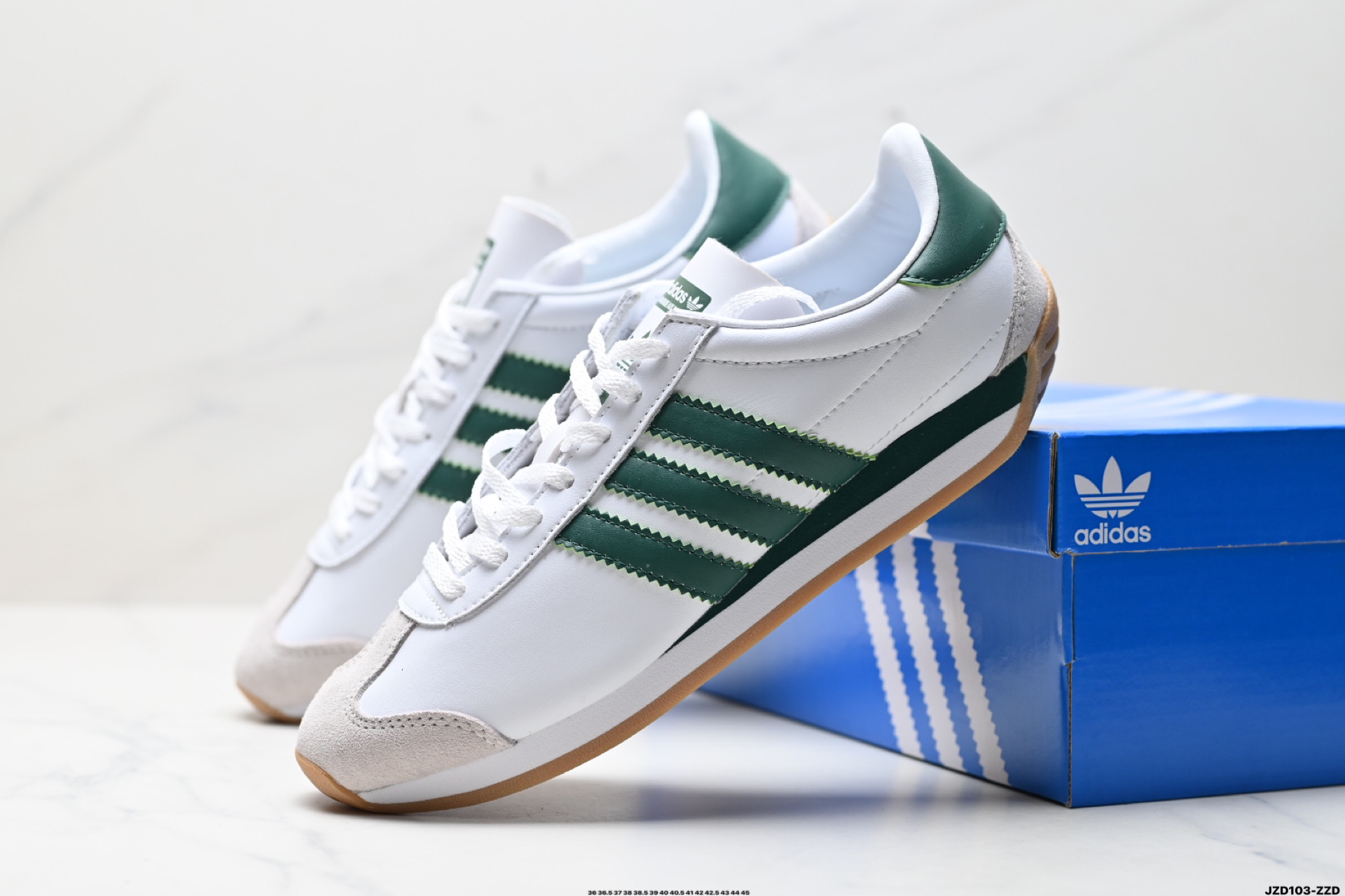 Adidas WB Country 生胶底 秀气大方的鞋型  GW1388