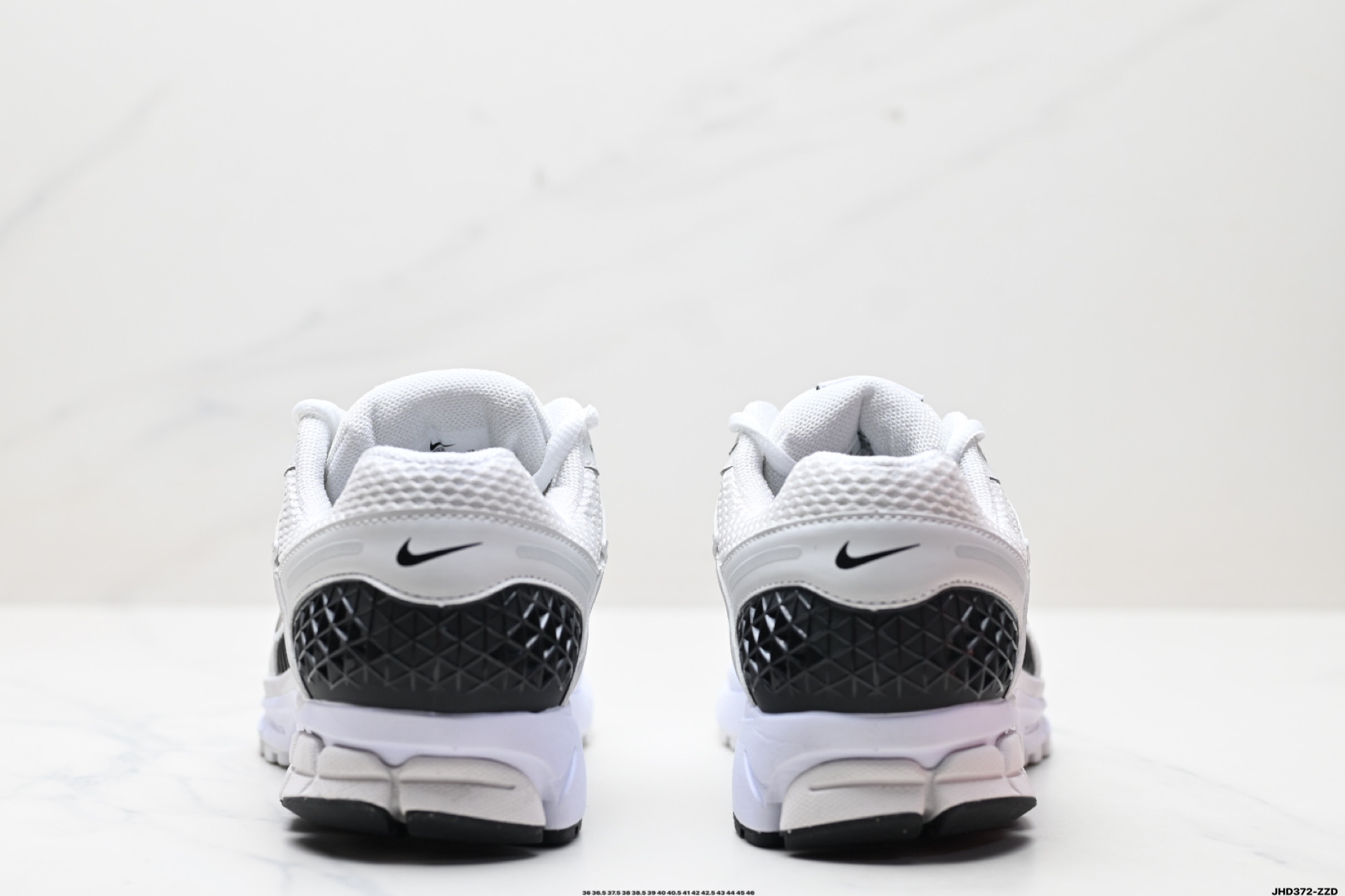 耐克Nike Zoom Vomero 5 马拉松复古跑五代休闲运动慢跑鞋  FB9149-101