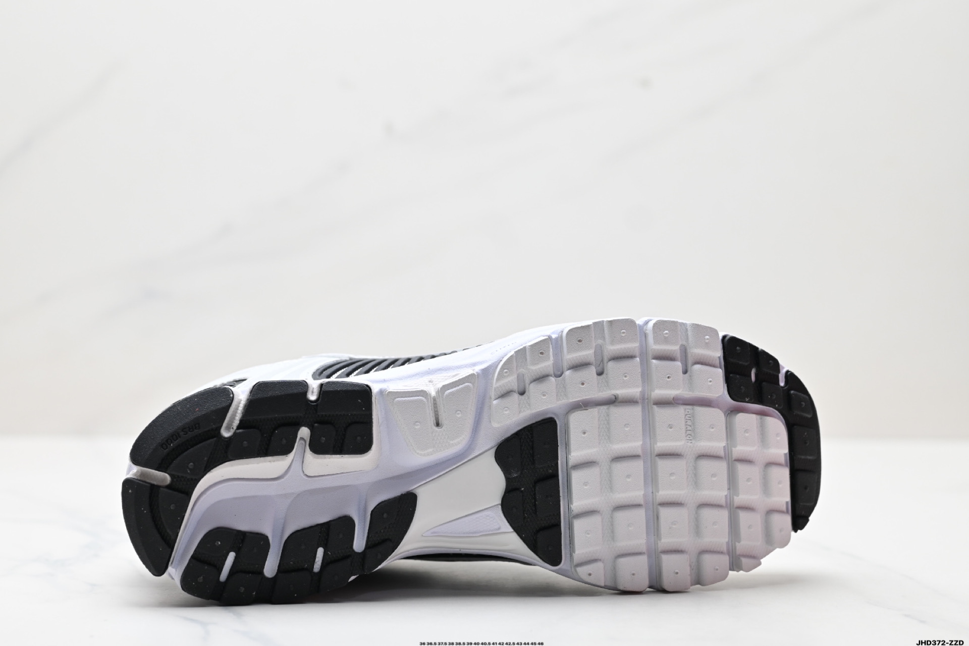 耐克Nike Zoom Vomero 5 马拉松复古跑五代休闲运动慢跑鞋  FB9149-101