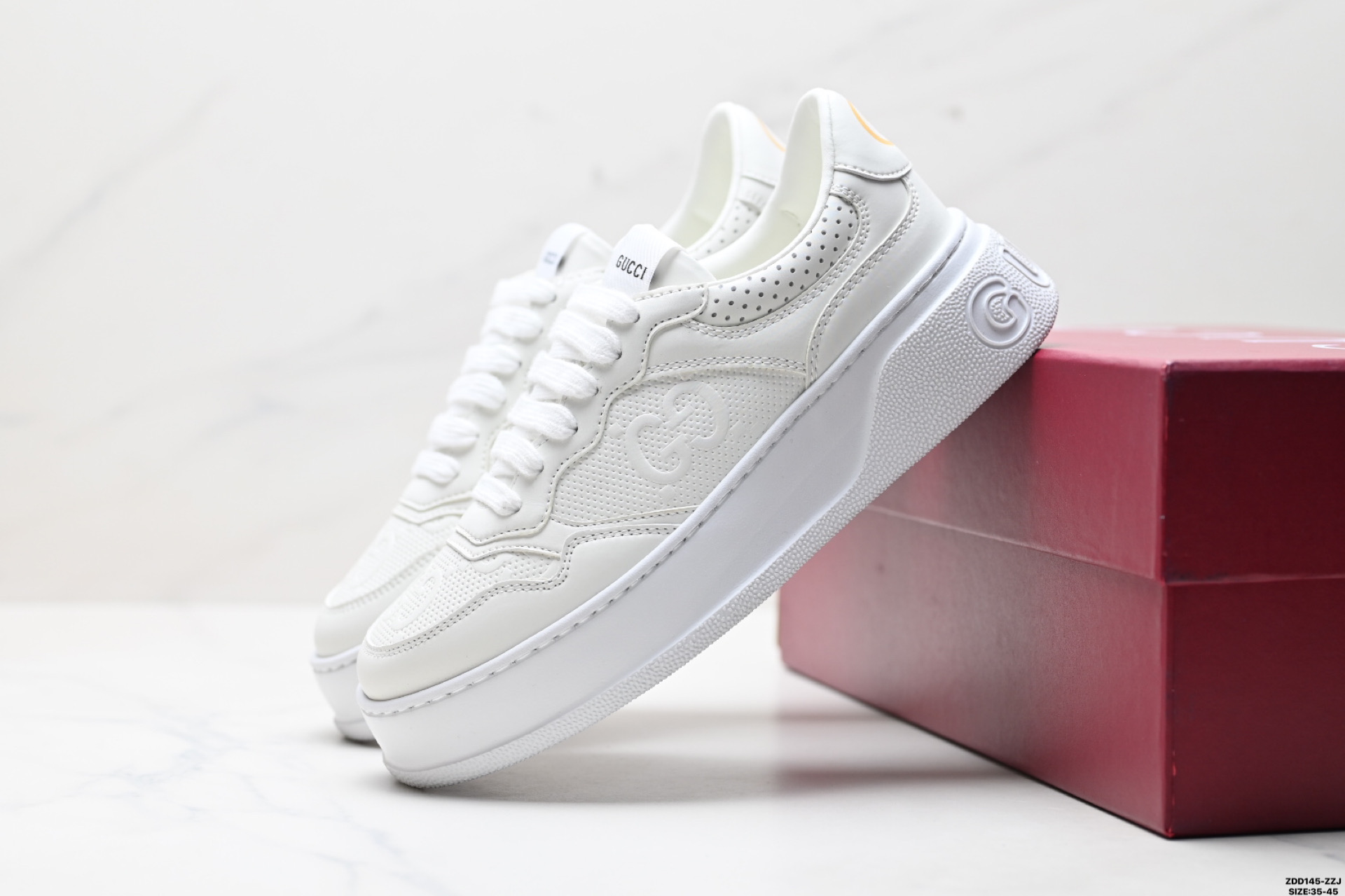 GUCCI古驰 Chunky B 饼干鞋低帮 时尚板鞋 675619 5ZXCO 9580