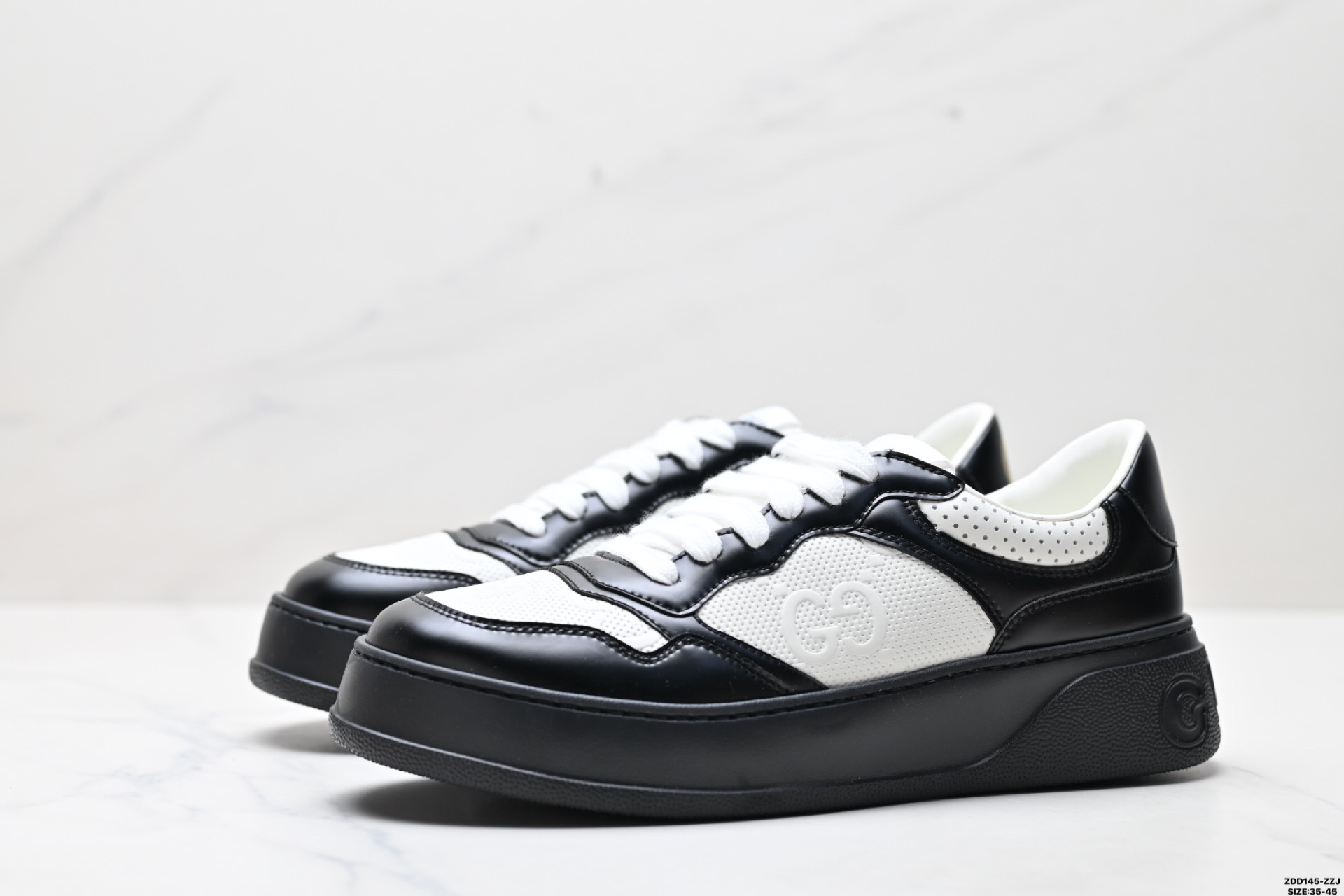 GUCCI古驰 Chunky B 饼干鞋低帮 时尚板鞋  675619 5ZXCO 9580