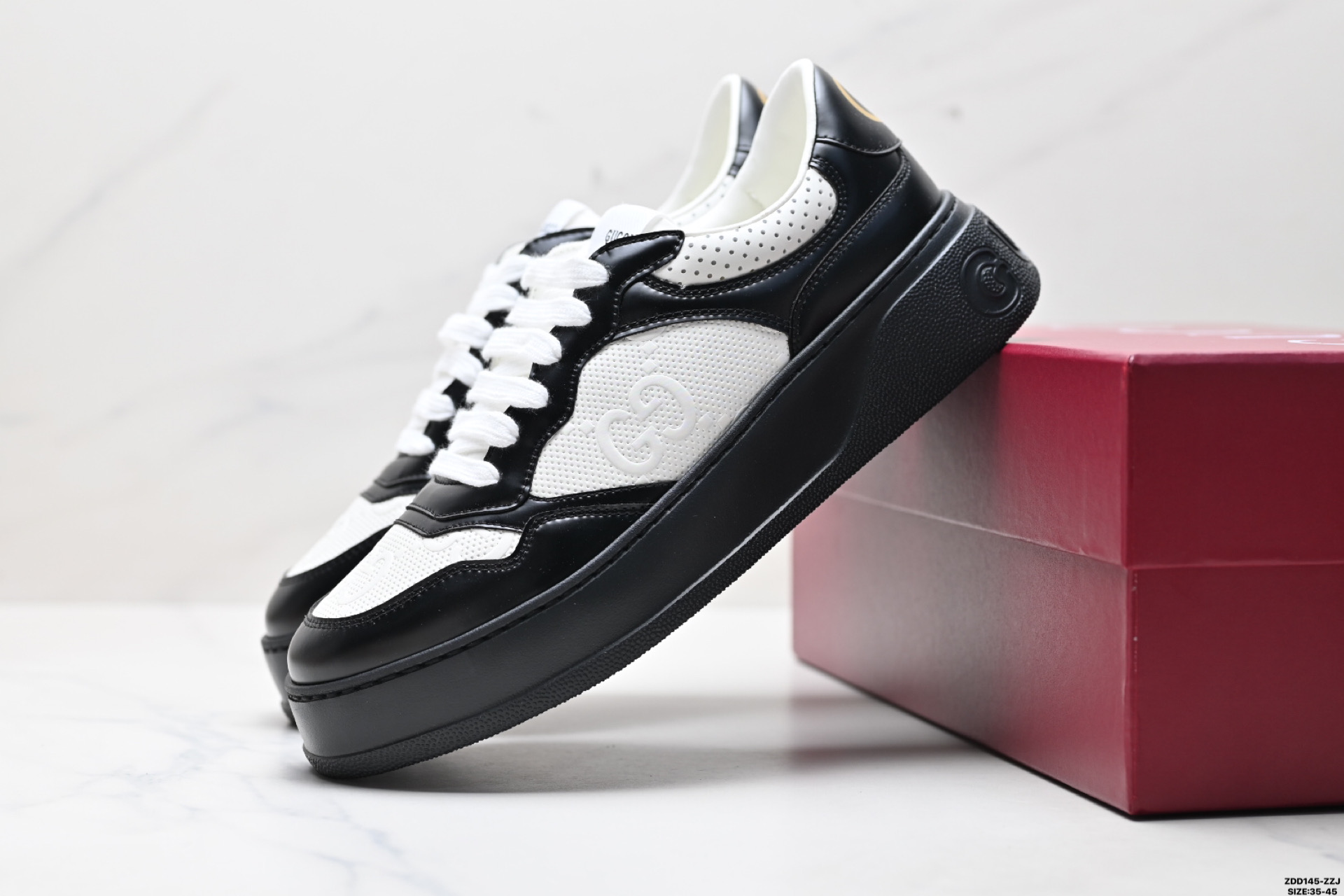 GUCCI古驰 Chunky B 饼干鞋低帮 时尚板鞋 675619 5ZXCO 9580
