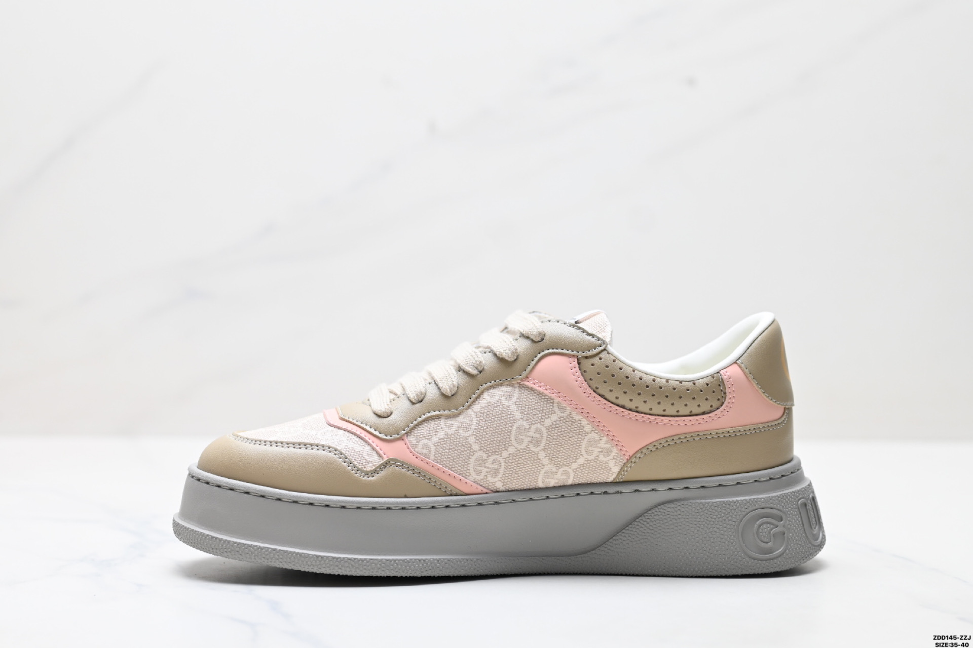 GUCCI古驰 Chunky B 饼干鞋低帮 时尚板鞋  675619 5ZXCO 9580
