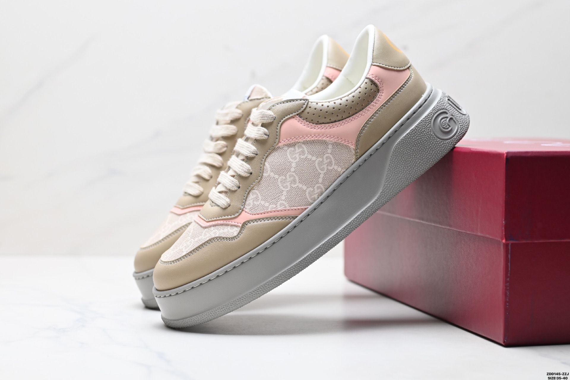GUCCI古驰 Chunky B 饼干鞋低帮 时尚板鞋  675619 5ZXCO 9580