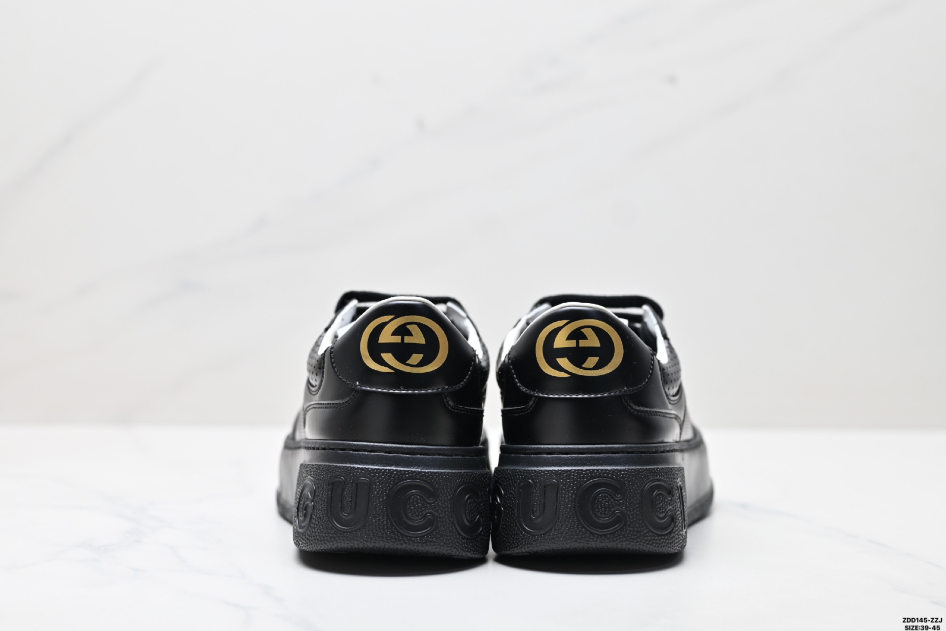 GUCCI古驰 Chunky B 饼干鞋低帮 时尚板鞋 675619 5ZXCO 9580