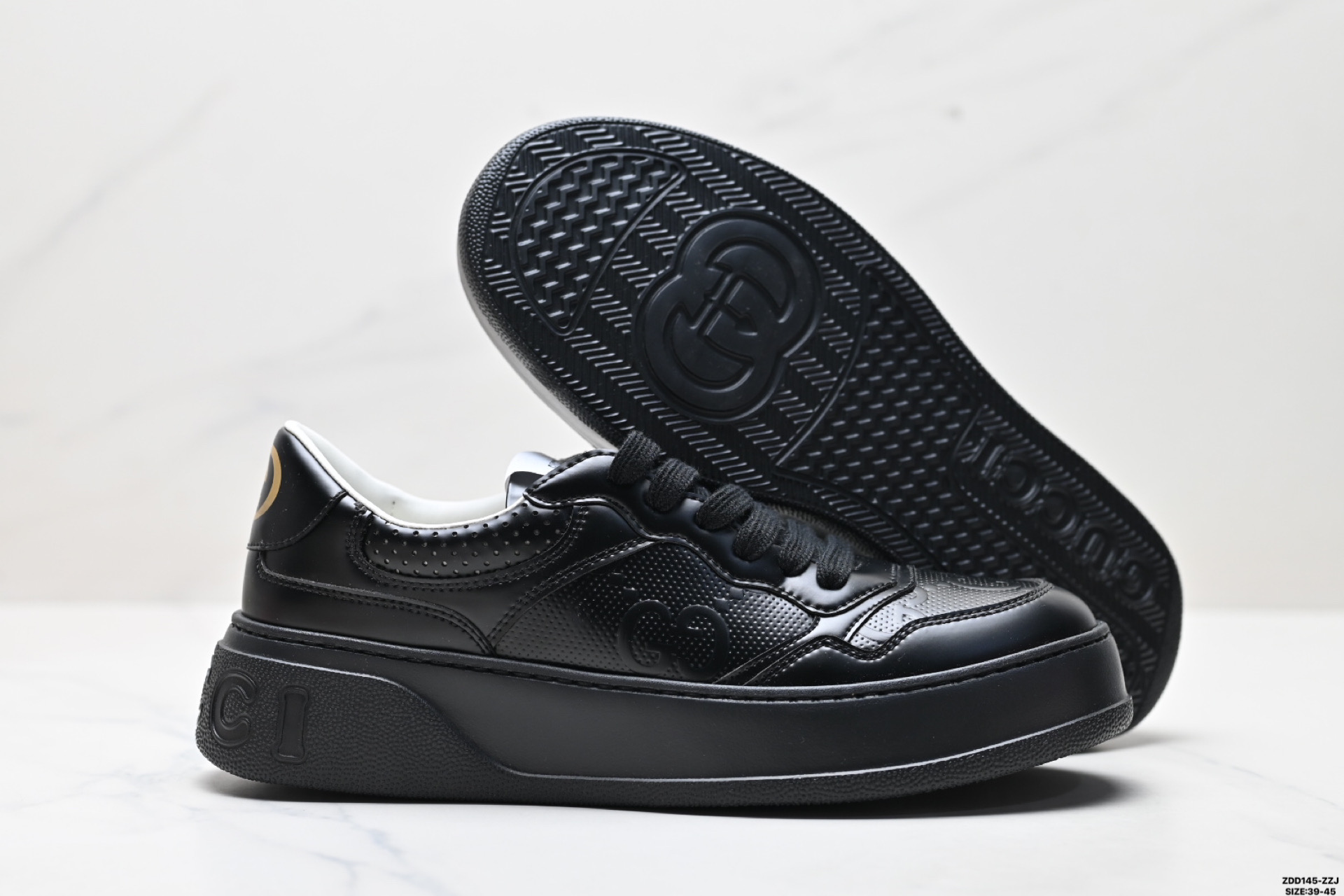 GUCCI古驰 Chunky B 饼干鞋低帮 时尚板鞋 675619 5ZXCO 9580