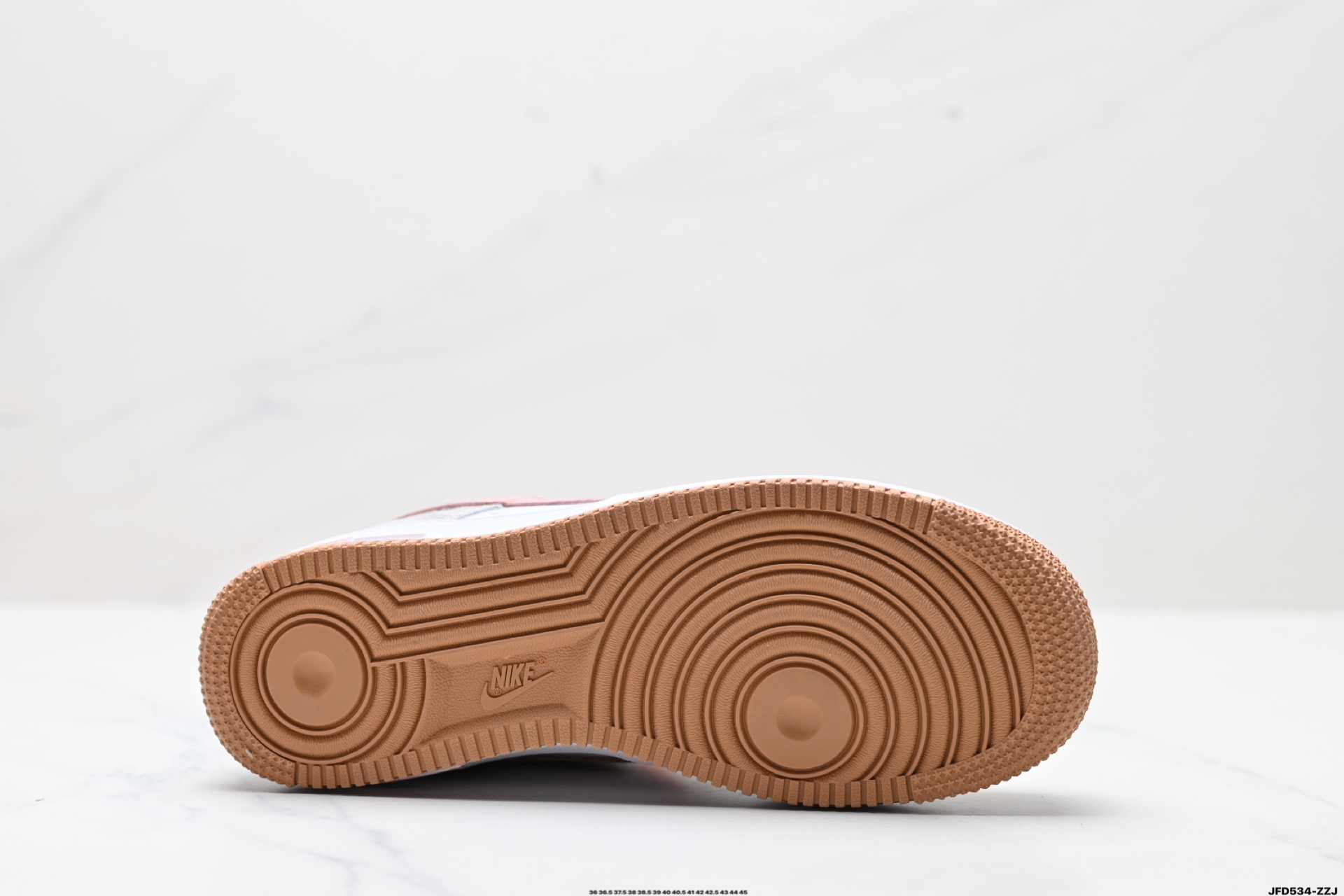 NIKE AIR FORCE 1‘07  HF2898-100