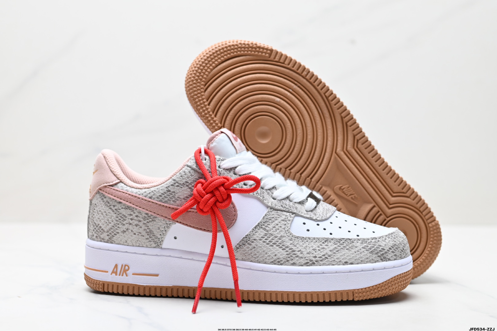 NIKE AIR FORCE 1‘07  HF2898-100