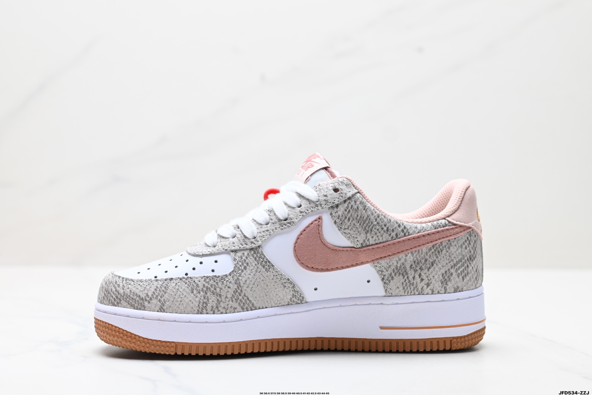 NIKE AIR FORCE 1‘07  HF2898-100