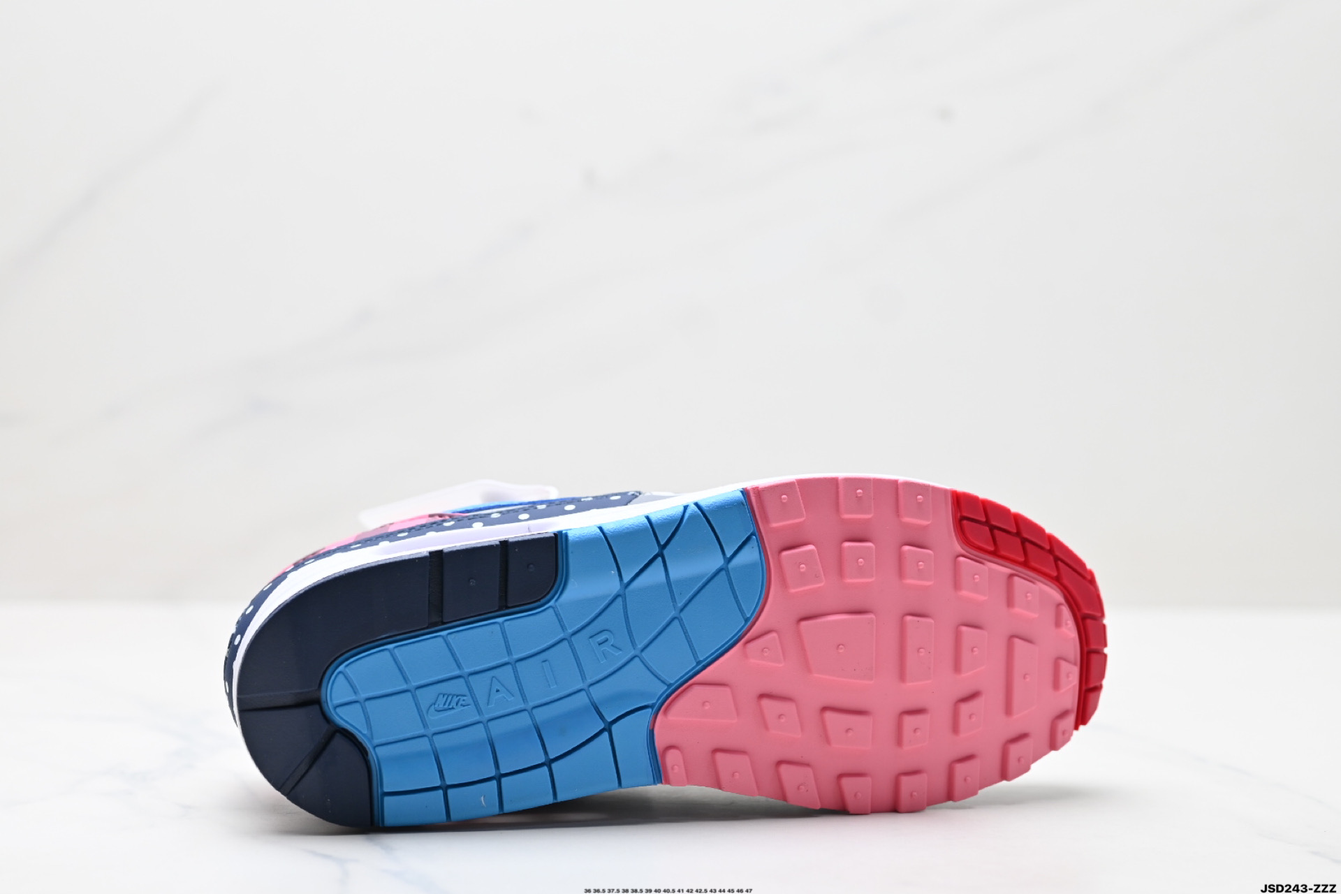Nike Air Max 1 耐克气垫 缓震 耐磨运动鞋  AT3057-100