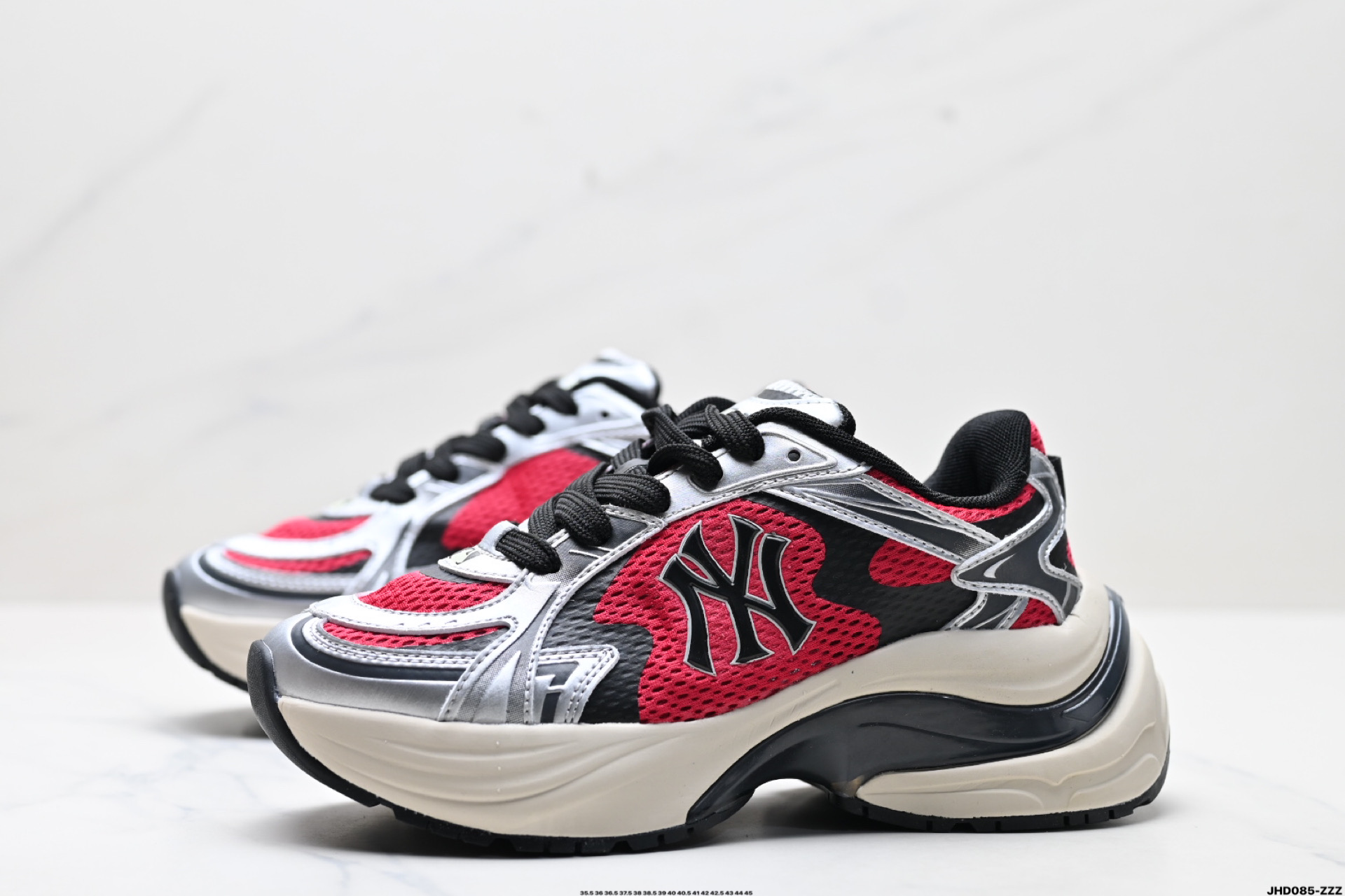 MLB New York Yankees Curve Runner 舒适百搭 防滑耐磨 低帮 流浪鞋跑步鞋 3ARNSPL4N