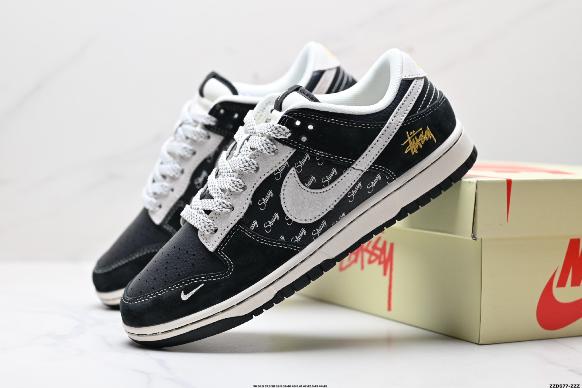 NK Dunk Low Retro “DIY高端定制” 低帮休闲运动板鞋  XS1086-010
