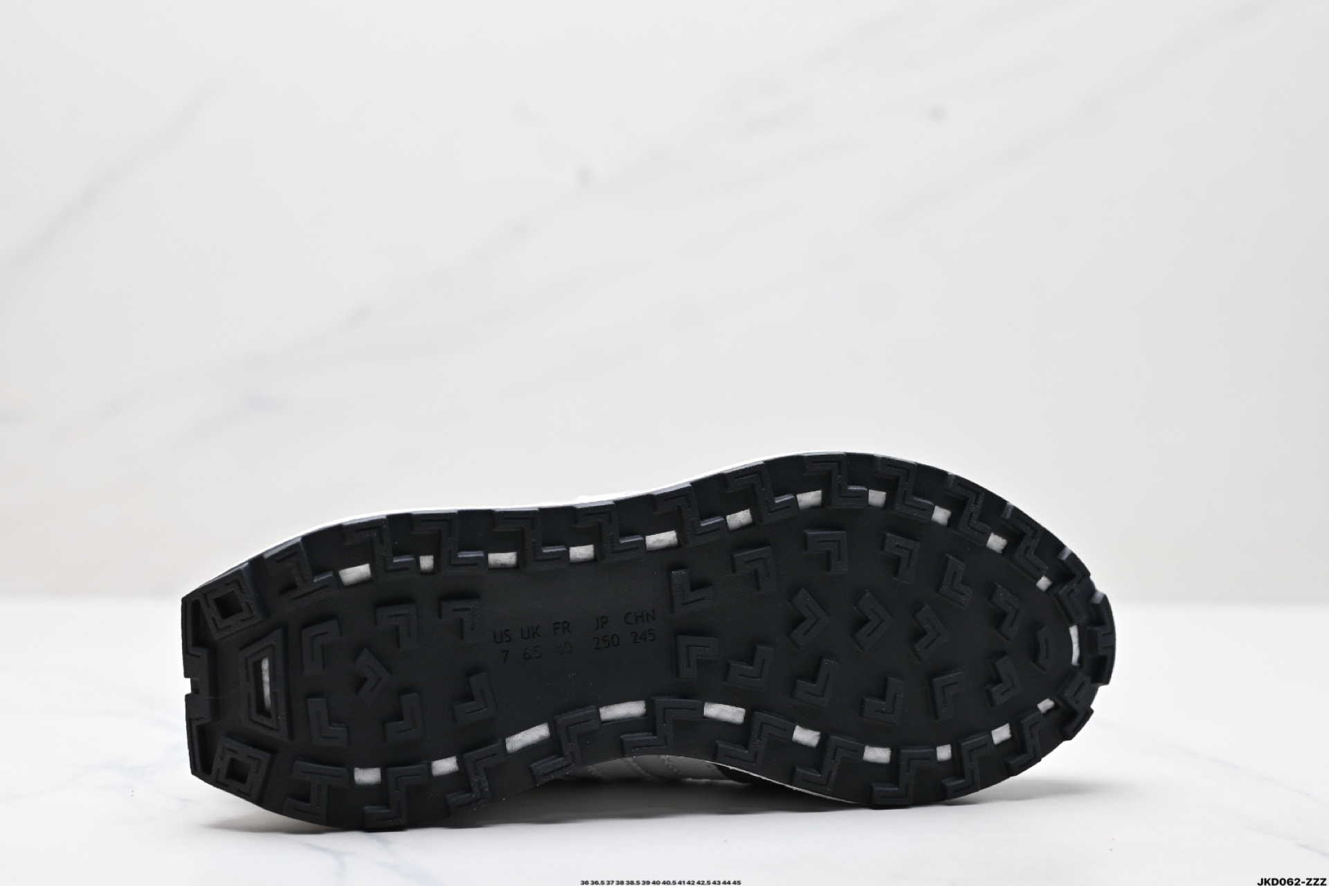 阿迪达斯Adidas Retropy E5 W.R.P 三叶草新款运动休闲爆米花跑鞋  JQ0007