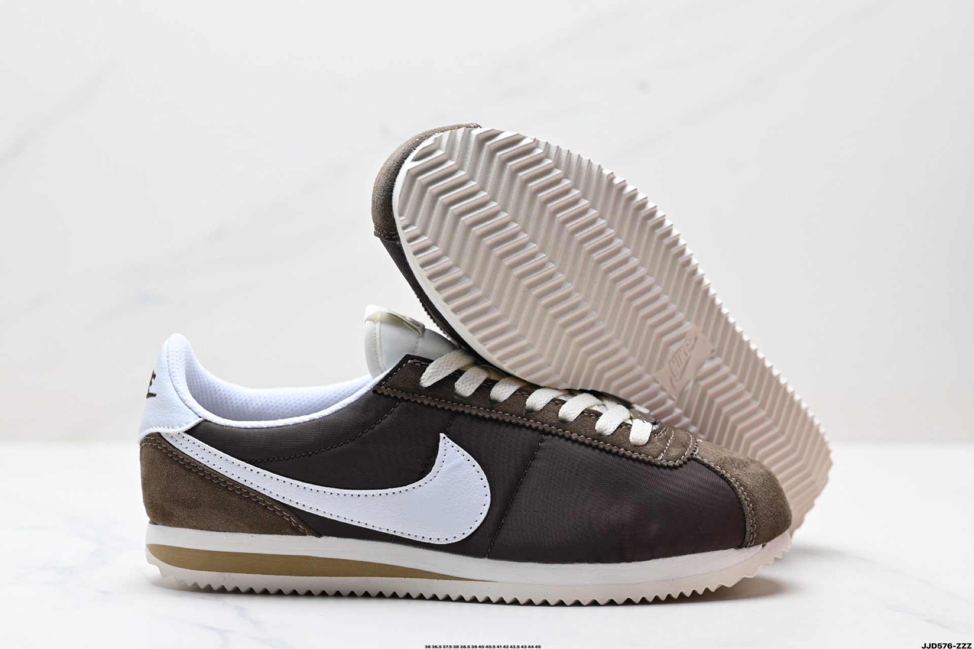 Nike Classic Cortez 耐克经典轻便舒适男子阿甘鞋休闲跑步鞋运动鞋  DZ2795-200
