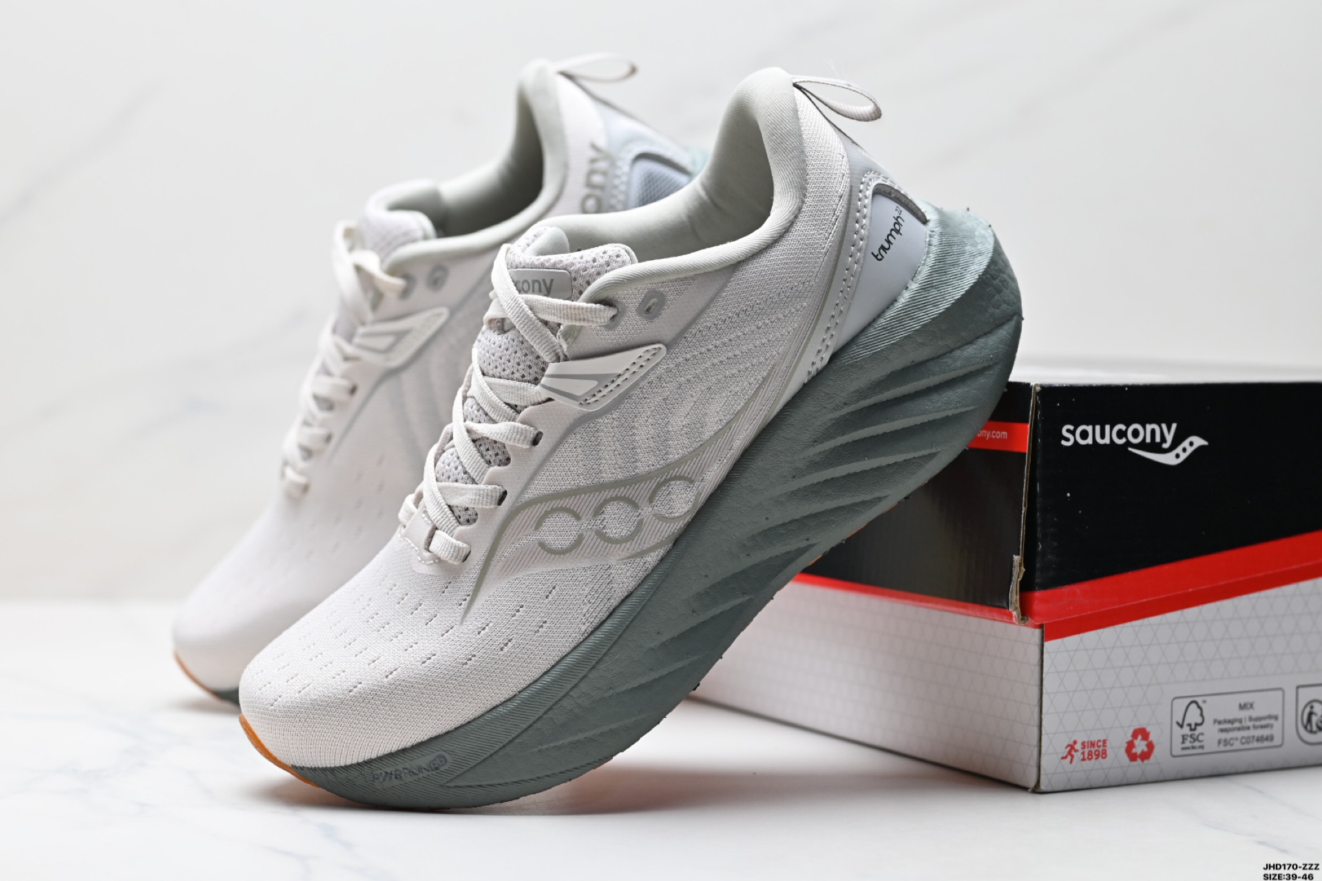 Saucony TRIUMPH 22 索康尼胜利 旗舰级缓震 慢跑减震透气 低帮训练跑步鞋 S20964-250