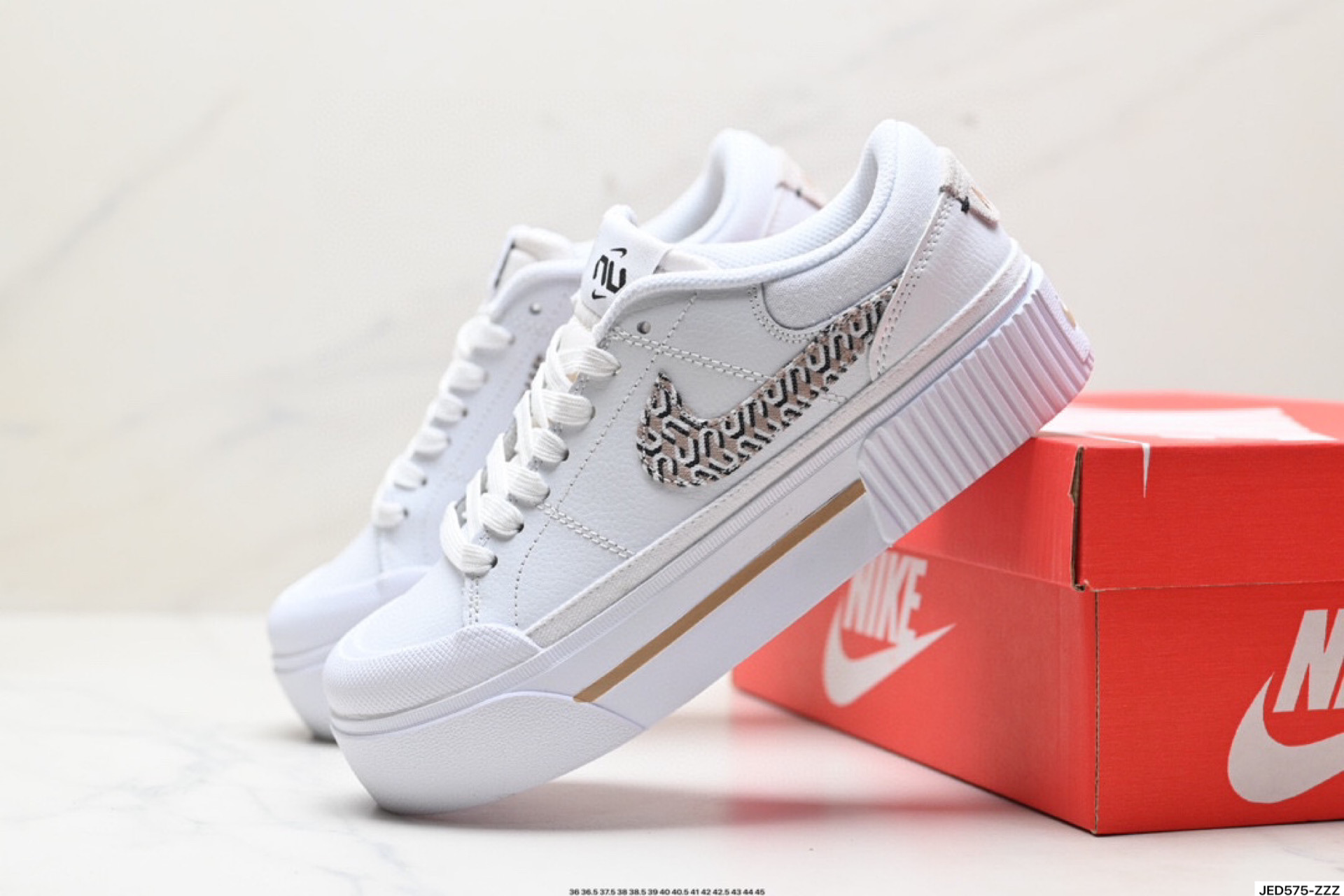 Nike Court Legacy 百搭单品 耐克Nike Court Legacy学院产物系列系列低帮经典百搭休闲运动小白板鞋 DM7590-102