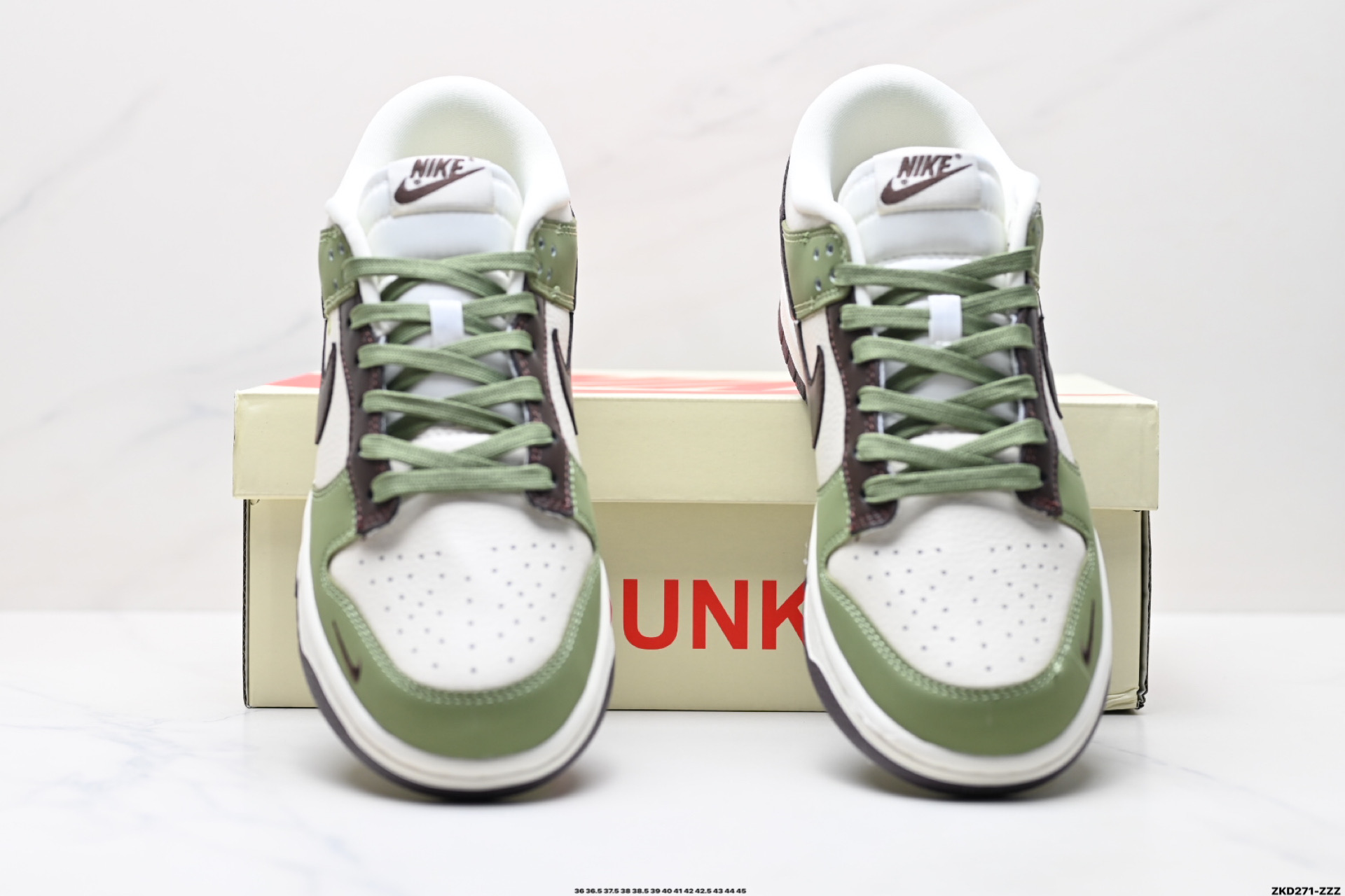NK Dunk Low Retro “DIY高端定制” 低帮休闲运动板鞋  KK1333-020