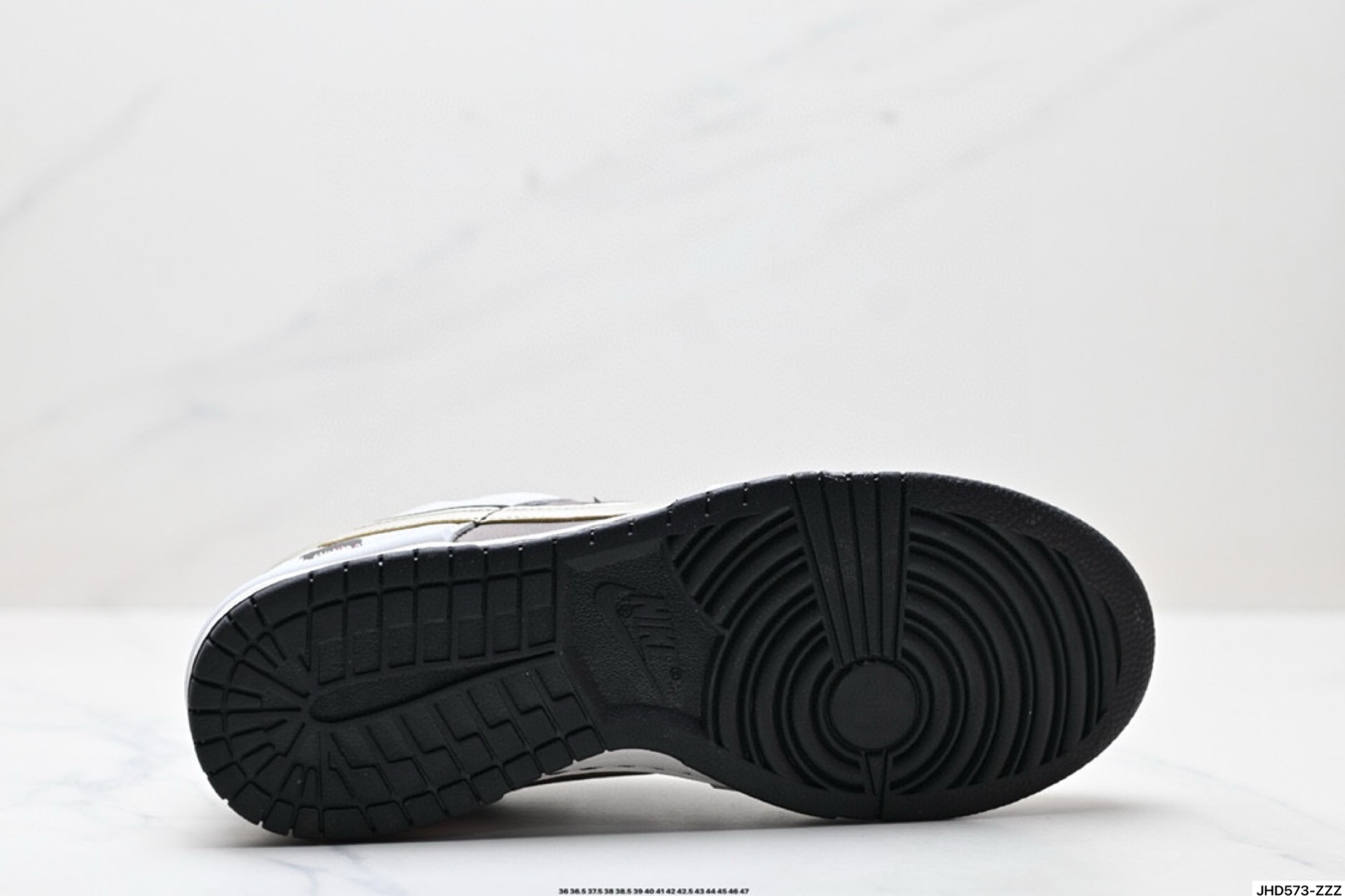 耐克Nike SB Dunk Low Retro 扣篮系列 复古低帮休闲运动滑板板鞋 DZ2794-888