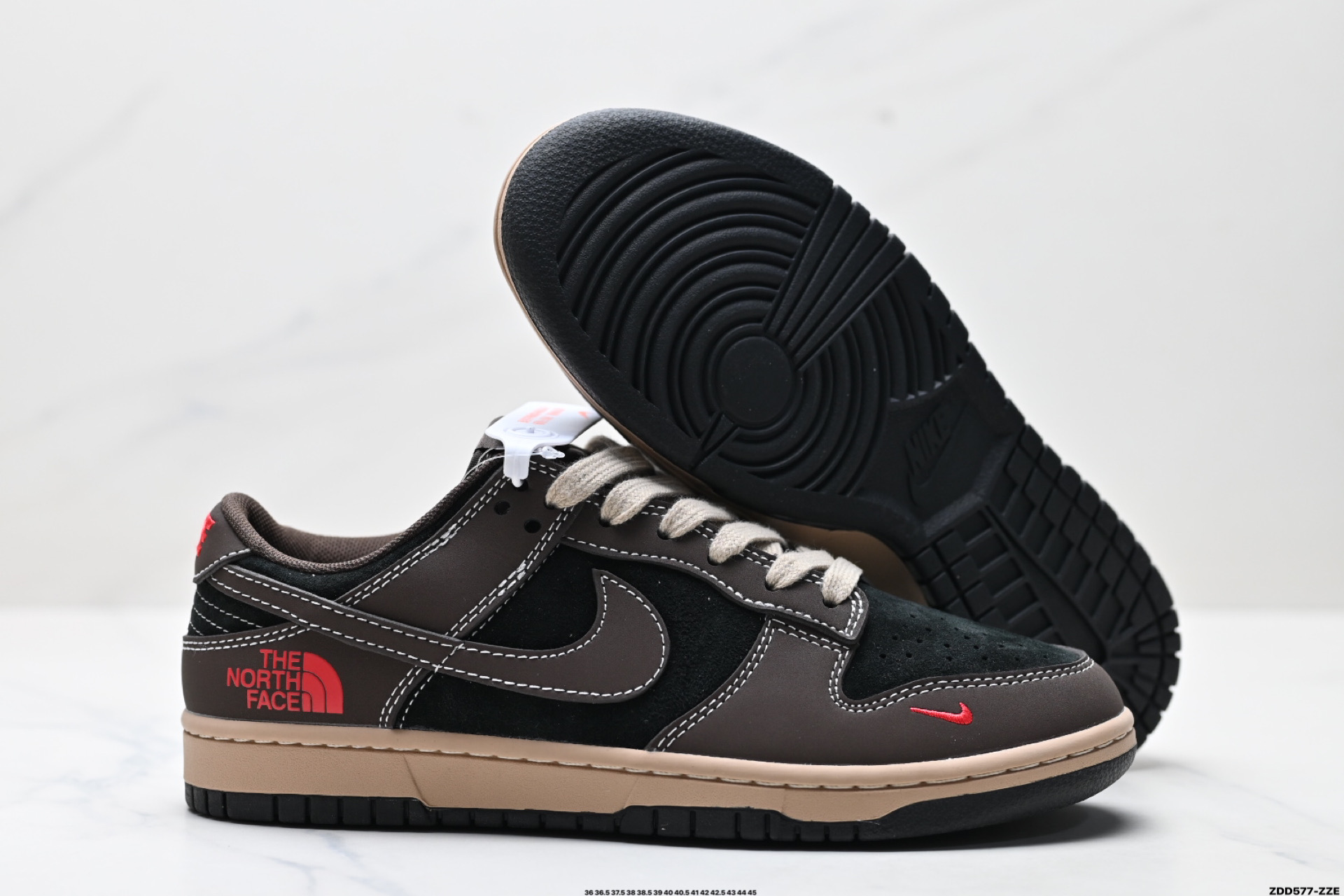 NK Dunk Low Retro “DIY高端定制” 低帮休闲运动板鞋  XX9928-028
