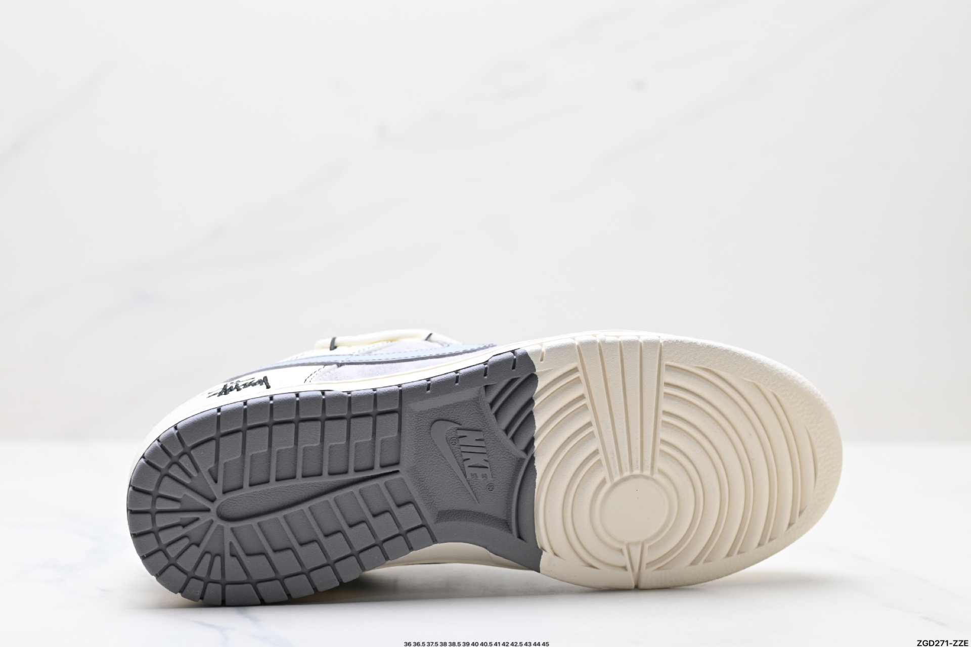 NK Dunk Low Retro “DIY高端定制” 低帮休闲运动板鞋  YX5066-269
