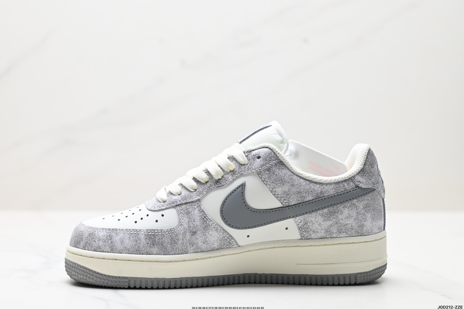 NIKE AIR FORCE 1‘07 LV8 HF2014-100