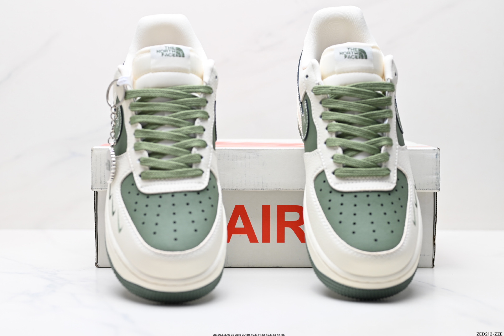 NIKE AIR FORCE 1‘07 LV8  KK1988-043