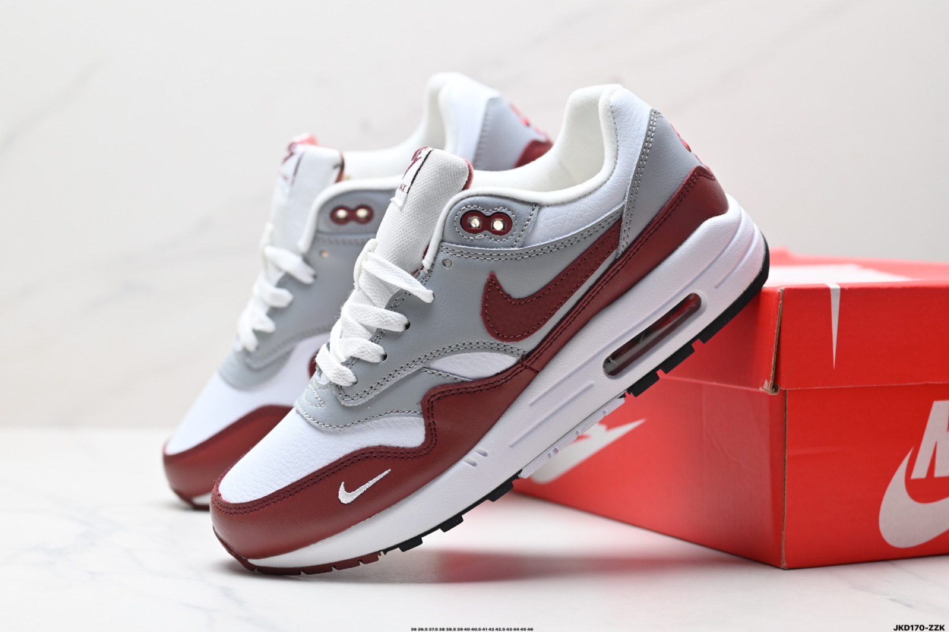 Nike Air Max 1 耐克气垫 缓震 耐磨运动鞋  DN1803-900
