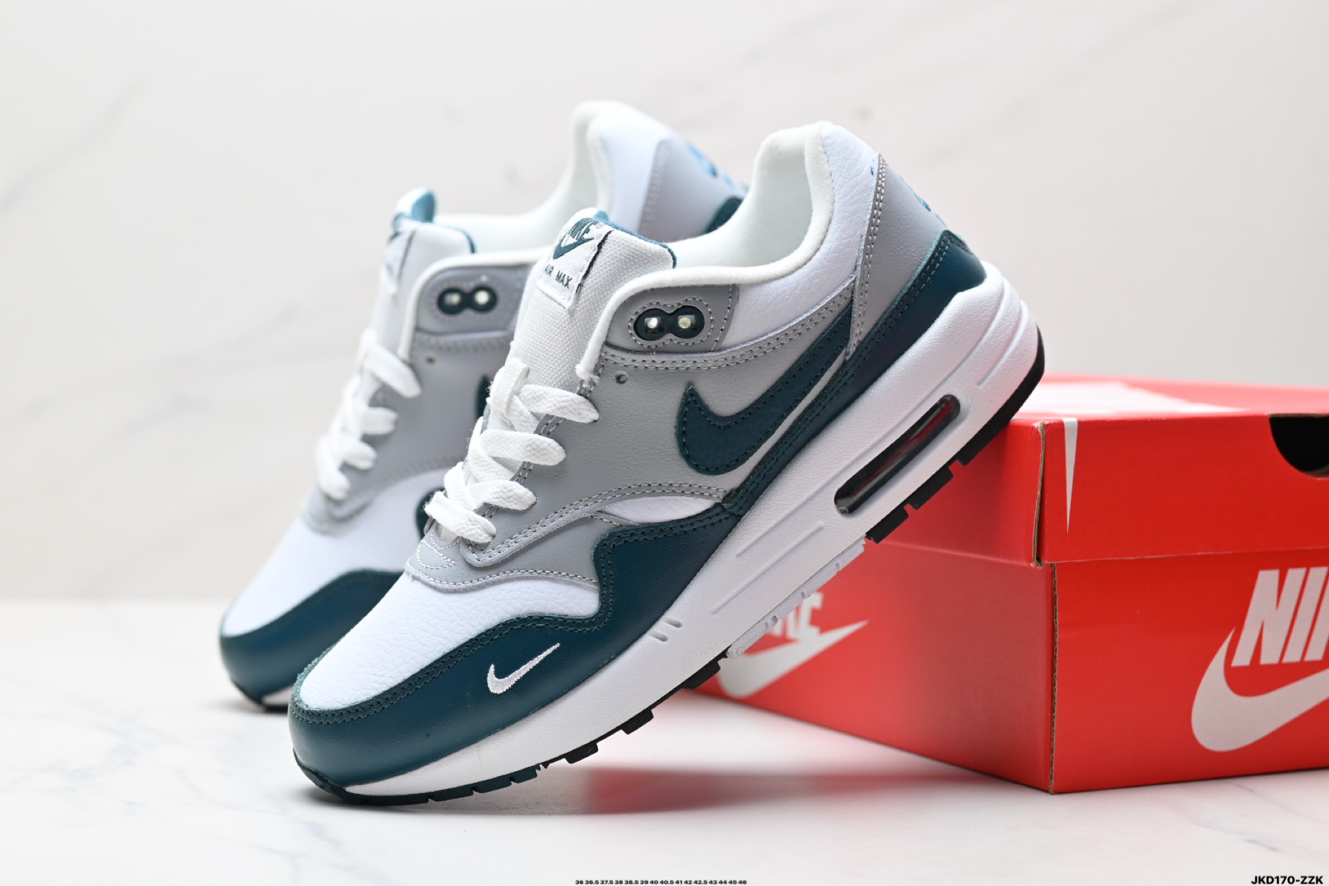 Nike Air Max 1 耐克气垫 缓震 耐磨运动鞋  DN1803-900