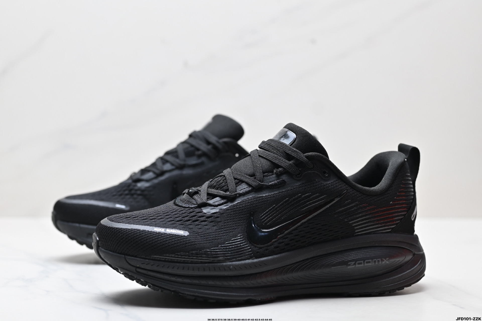 Nike VOMERO 18 耐克 舒适减震防滑 低帮跑步鞋  HM6803-200