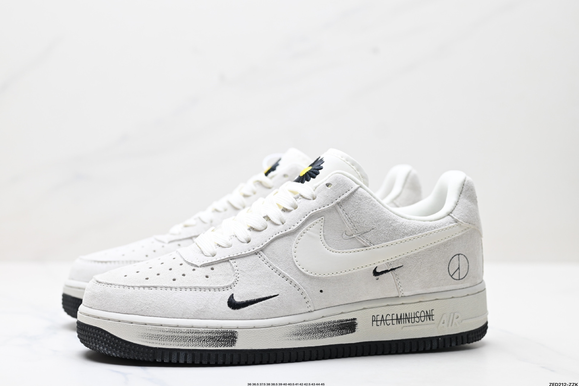 NIKE AIR FORCE 1‘07 LV8  DB3301-711