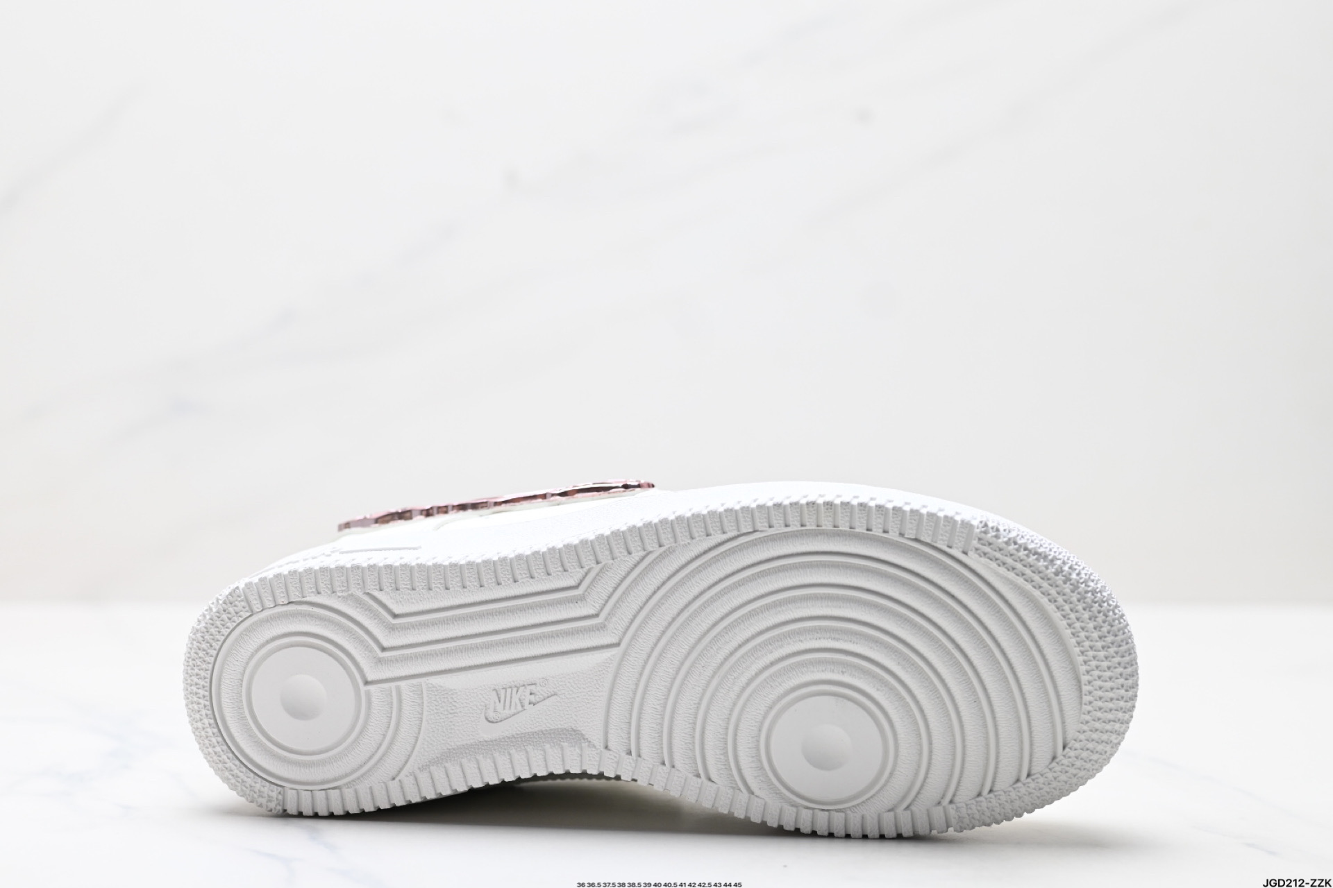 NIKE AIR FORCE 1‘07 LV8  DV6809-181