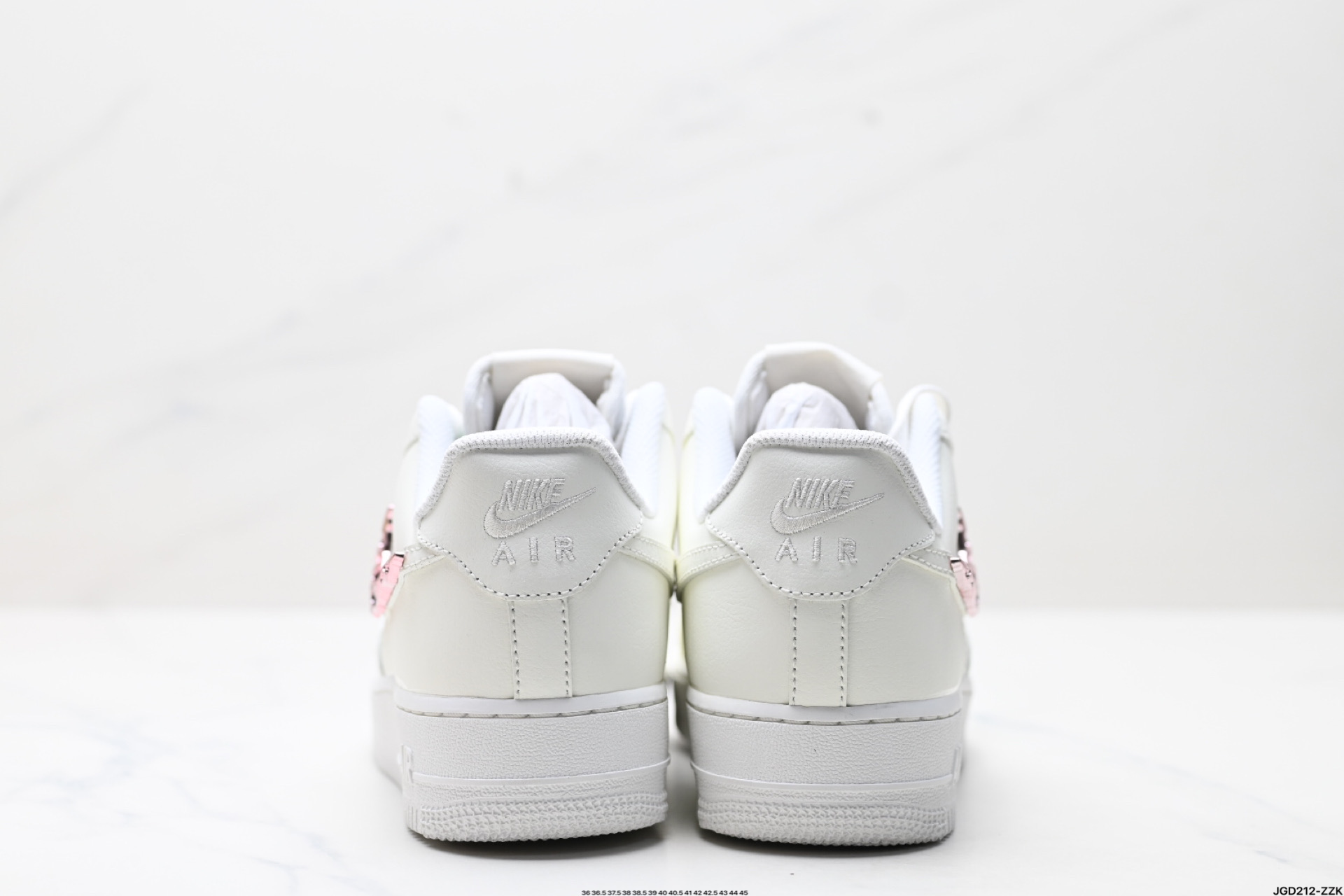 NIKE AIR FORCE 1‘07 LV8  DV6809-181