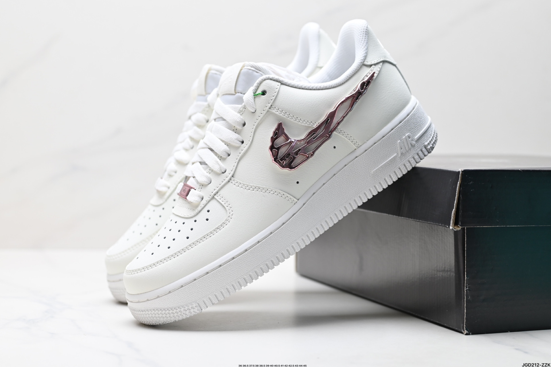 NIKE AIR FORCE 1‘07 LV8  DV6809-181