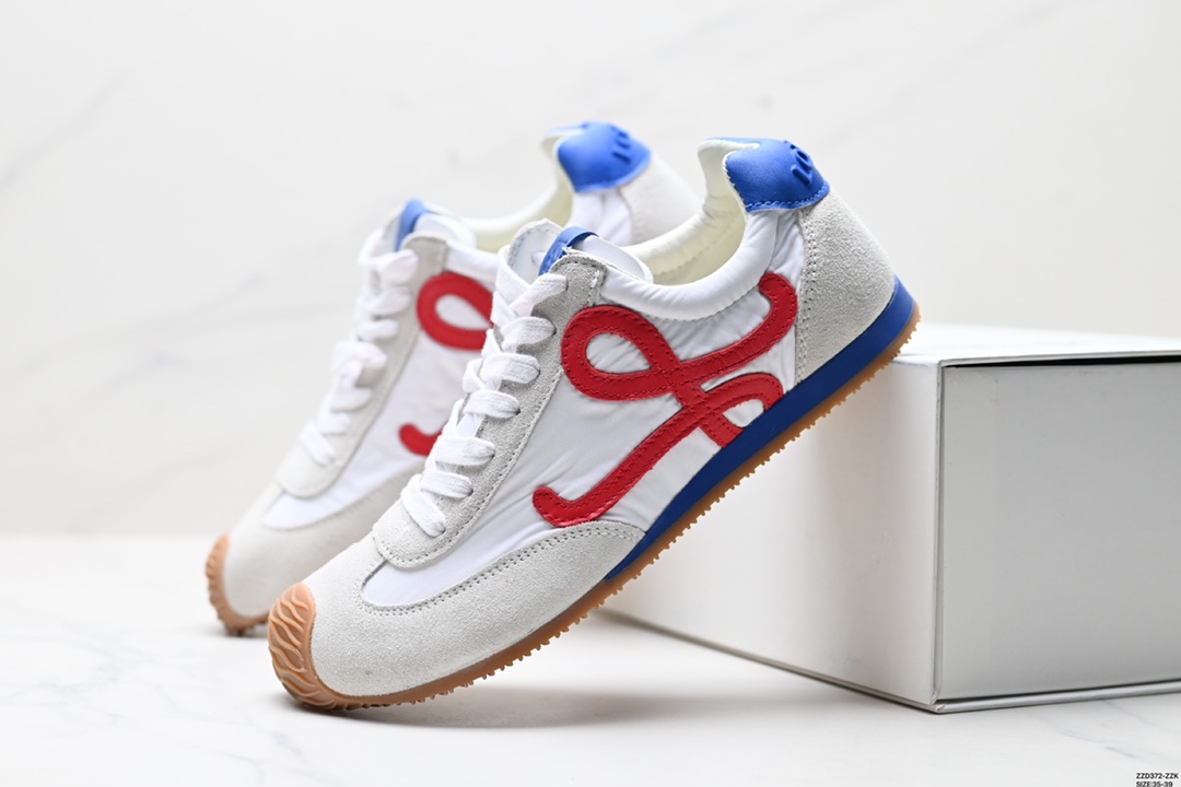 LOEWE罗意威 Ballet Runner 2.0小牛皮 圆头系带 低帮 生活休闲鞋 LLBR282X
