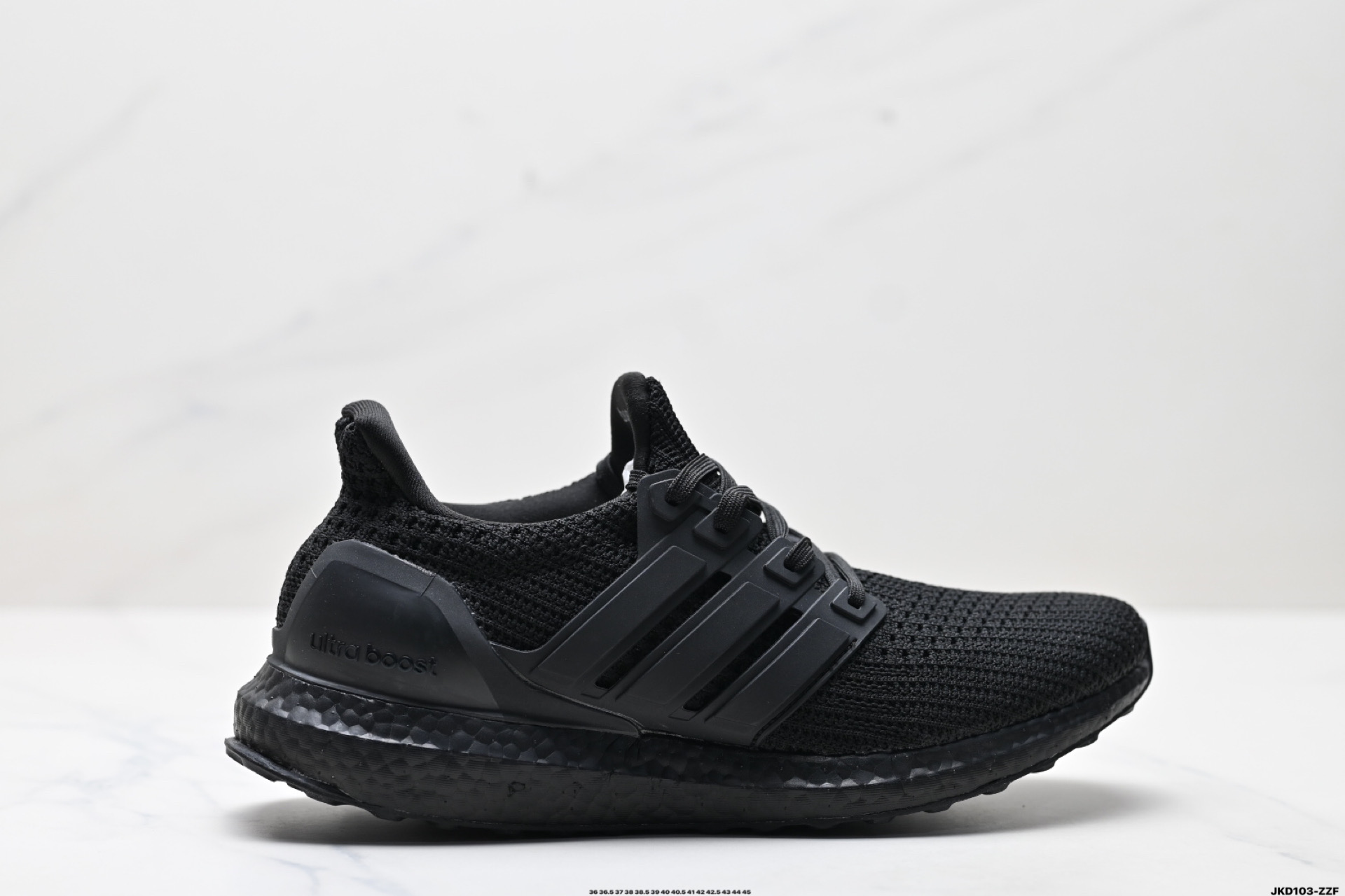 阿迪达斯Adidas Ultraboost 耐磨缓震休闲运动跑鞋  BB6168