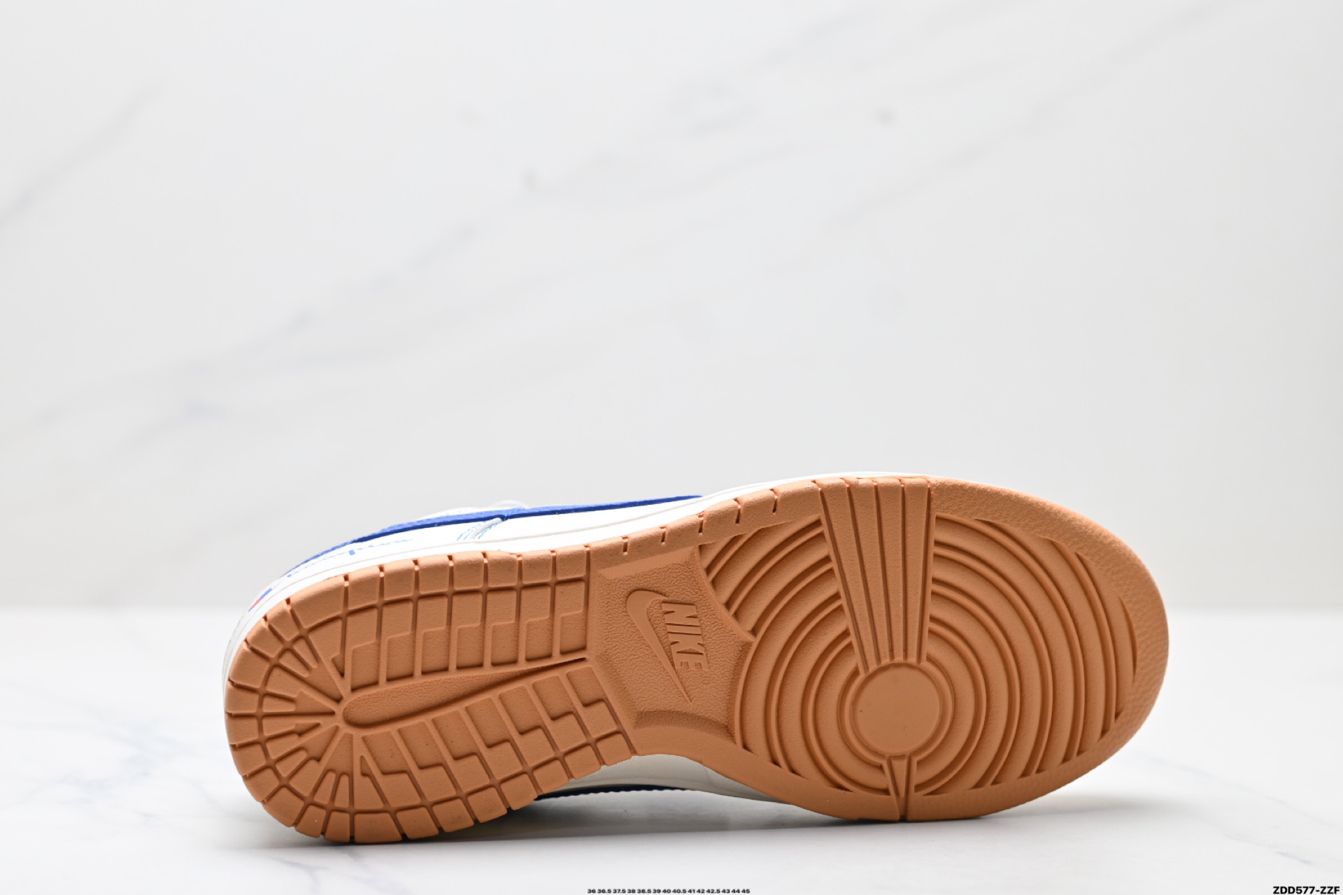 NK Dunk Low Retro “DIY高端定制” 低帮休闲运动板鞋  XX9923-023