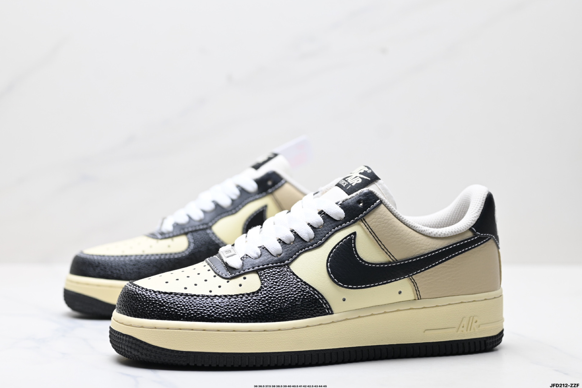 NIKE AIR FORCE 1‘07  XL2501-101